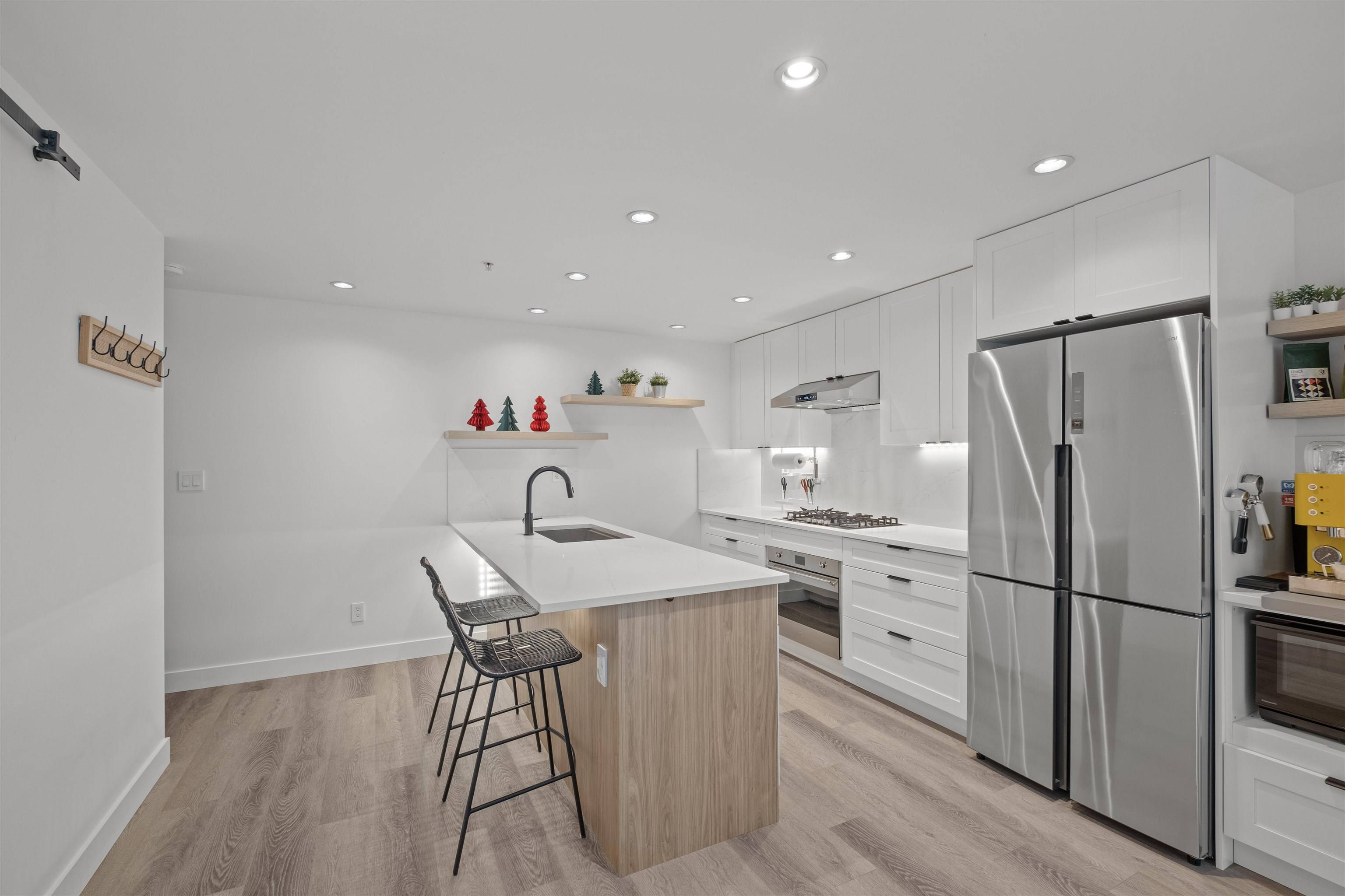 Vancouver, BC V5Z 0B9,2405 Heather ST