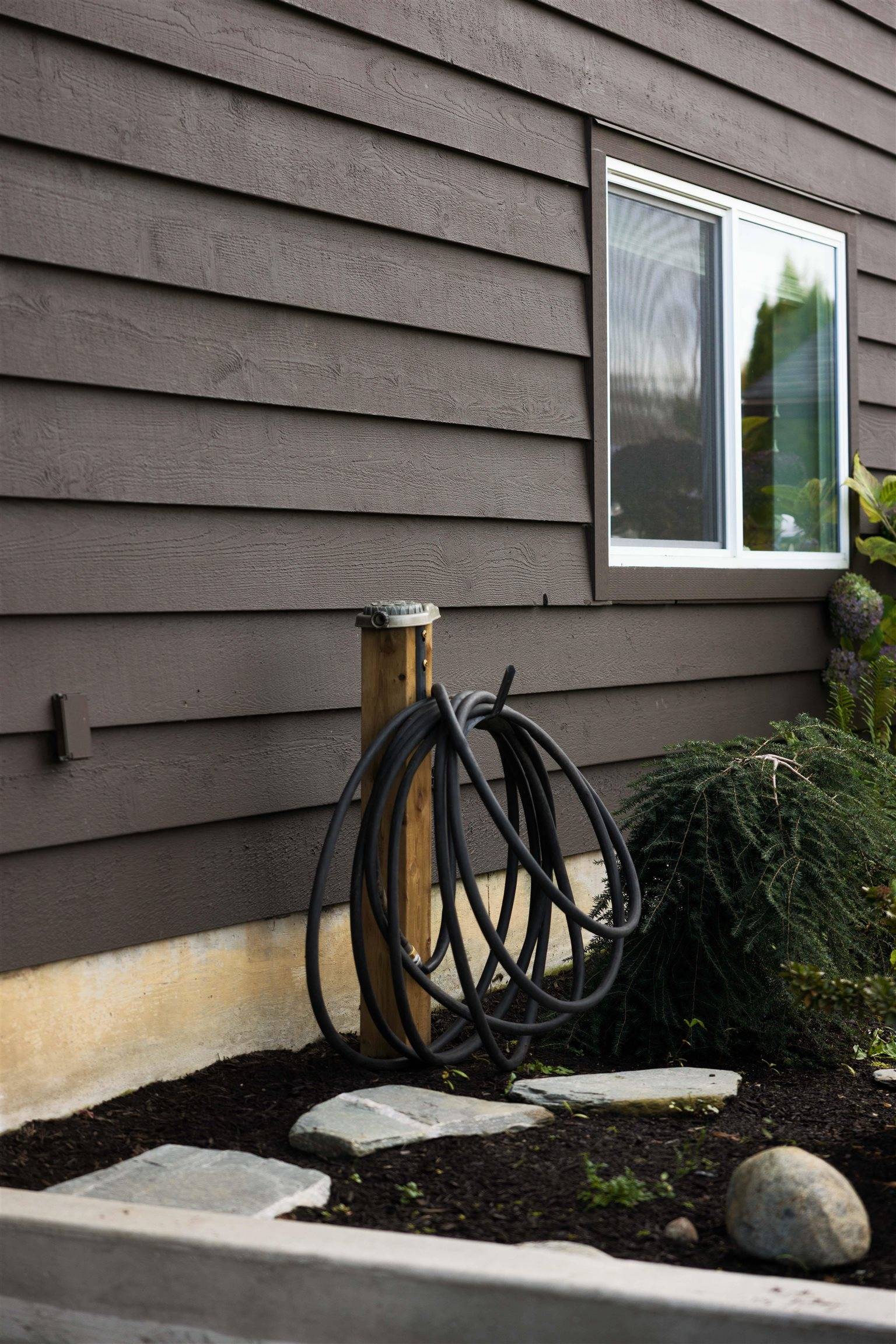 Maple Ridge, BC V4R 2M7,20898 125 AVE