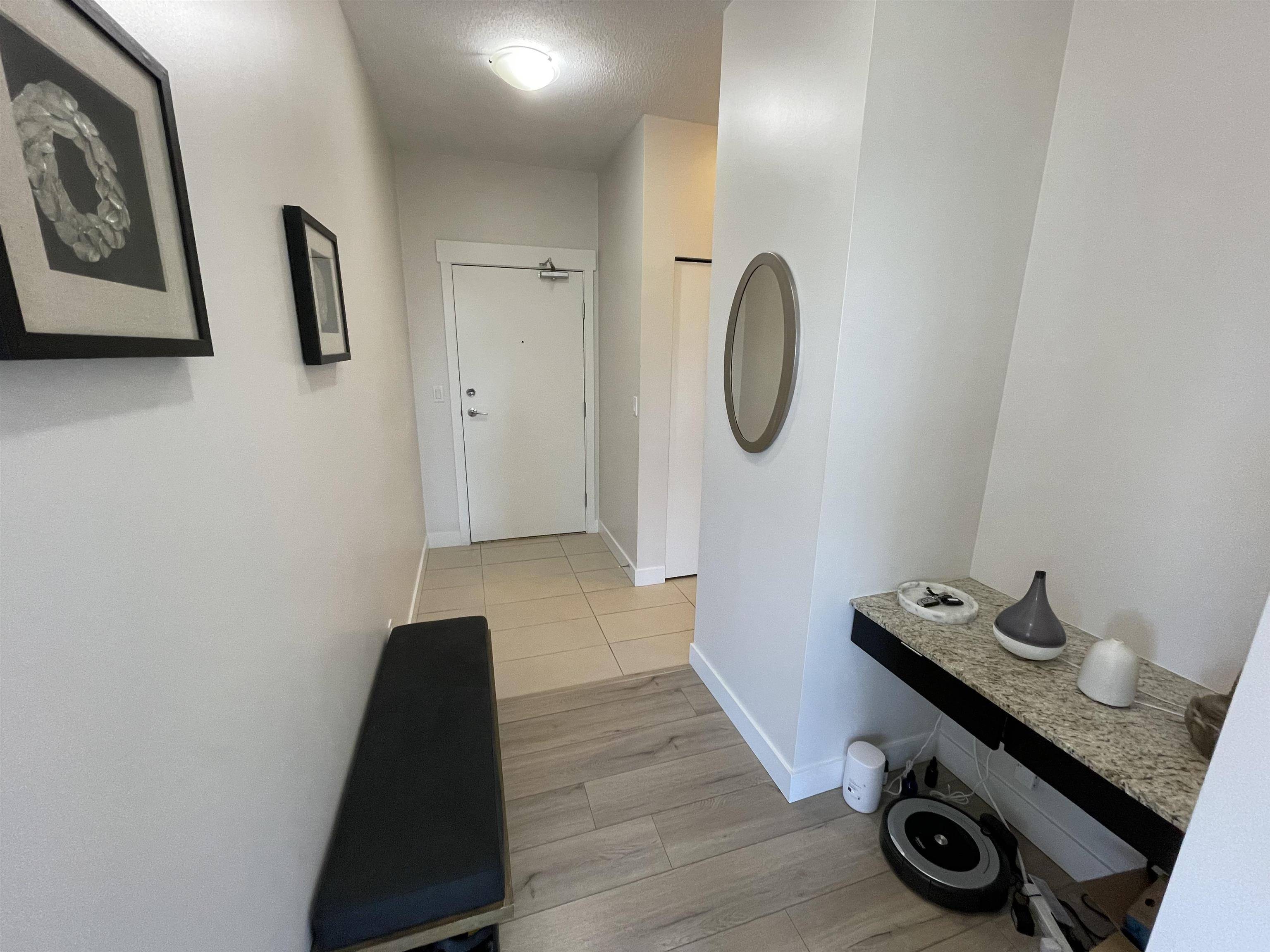 Burnaby, BC V3N 0A2,7088 18th AVE