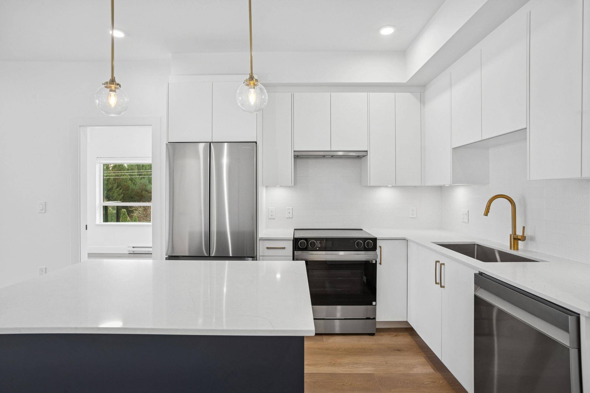 Langdale, BC V2Y 1T2,20286 72b AVE #208