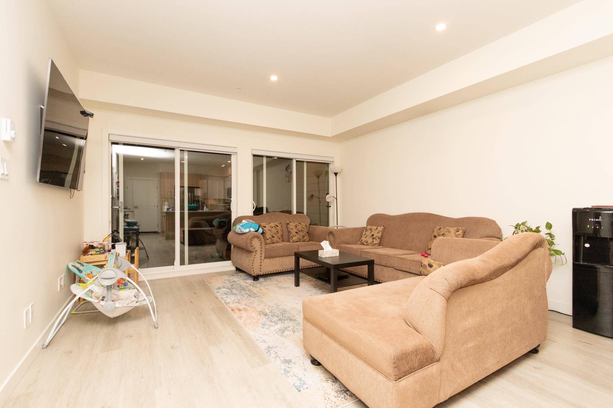 Abbotsford, BC V2T 3L6,2649 James ST #203