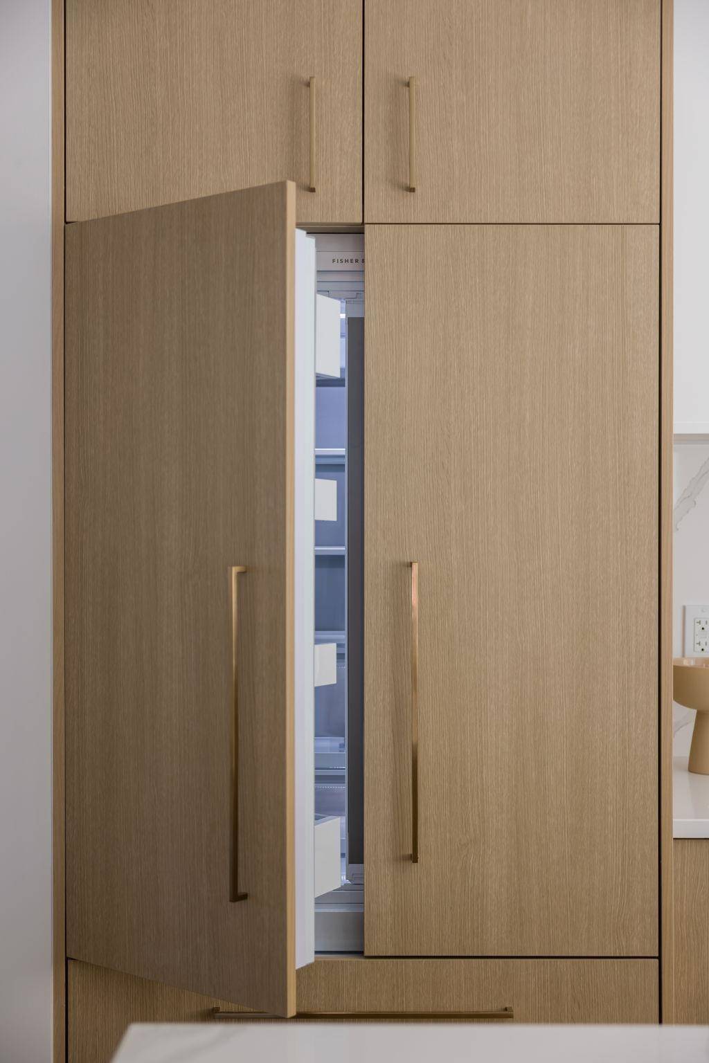 Coquitlam, BC V3K 2V5,604 Rochester AVE