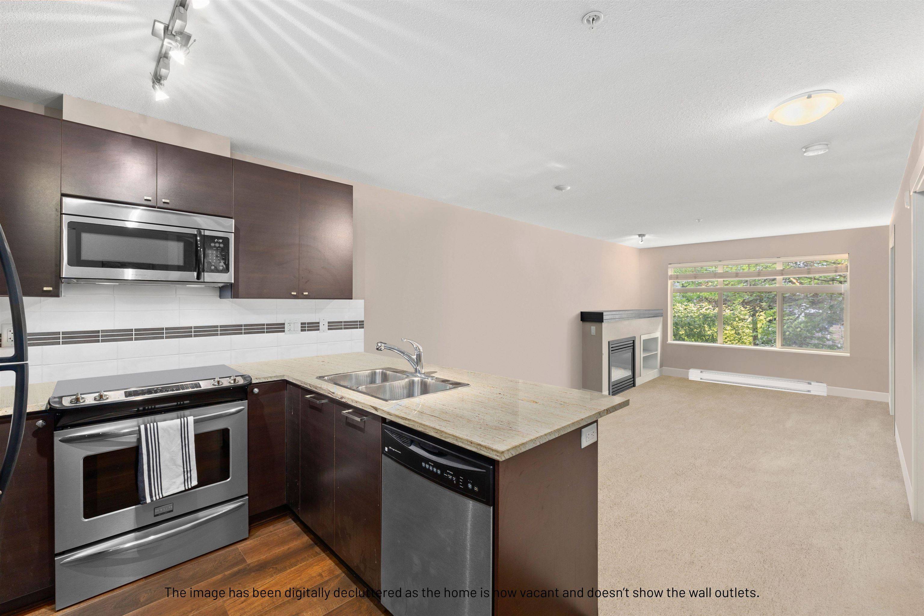 Surrey, BC V4N 5X4,6500 194 ST #214