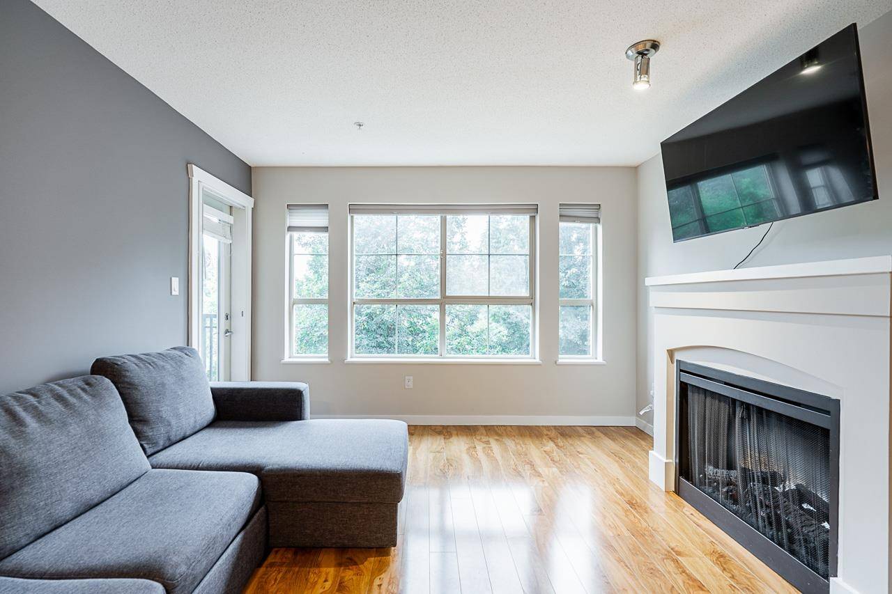 Coquitlam, BC V3E 3R9,2958 Silver Springs BLVD #211