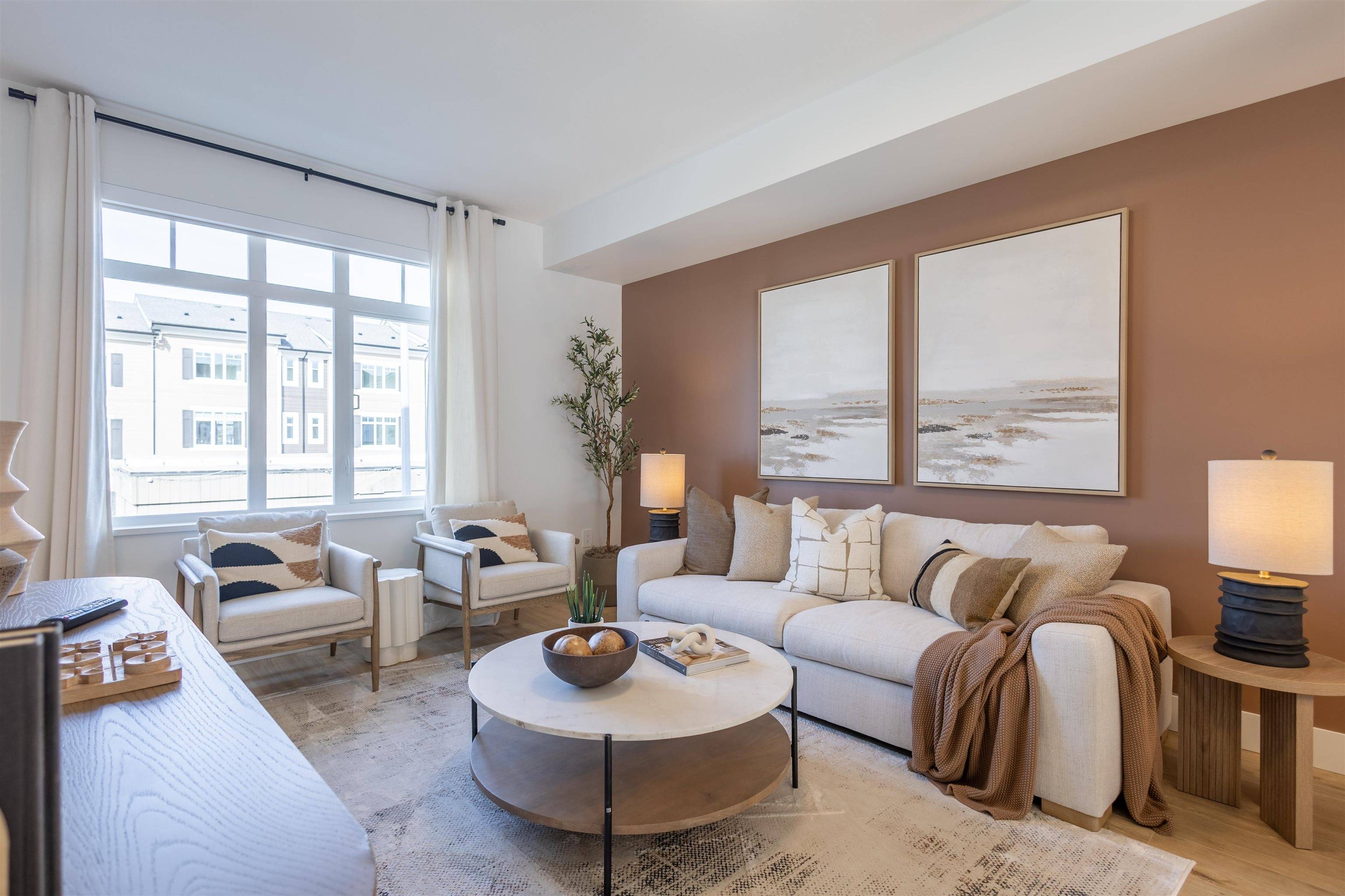 Surrey, BC V3Z 1K6,16325 21 AVE #3