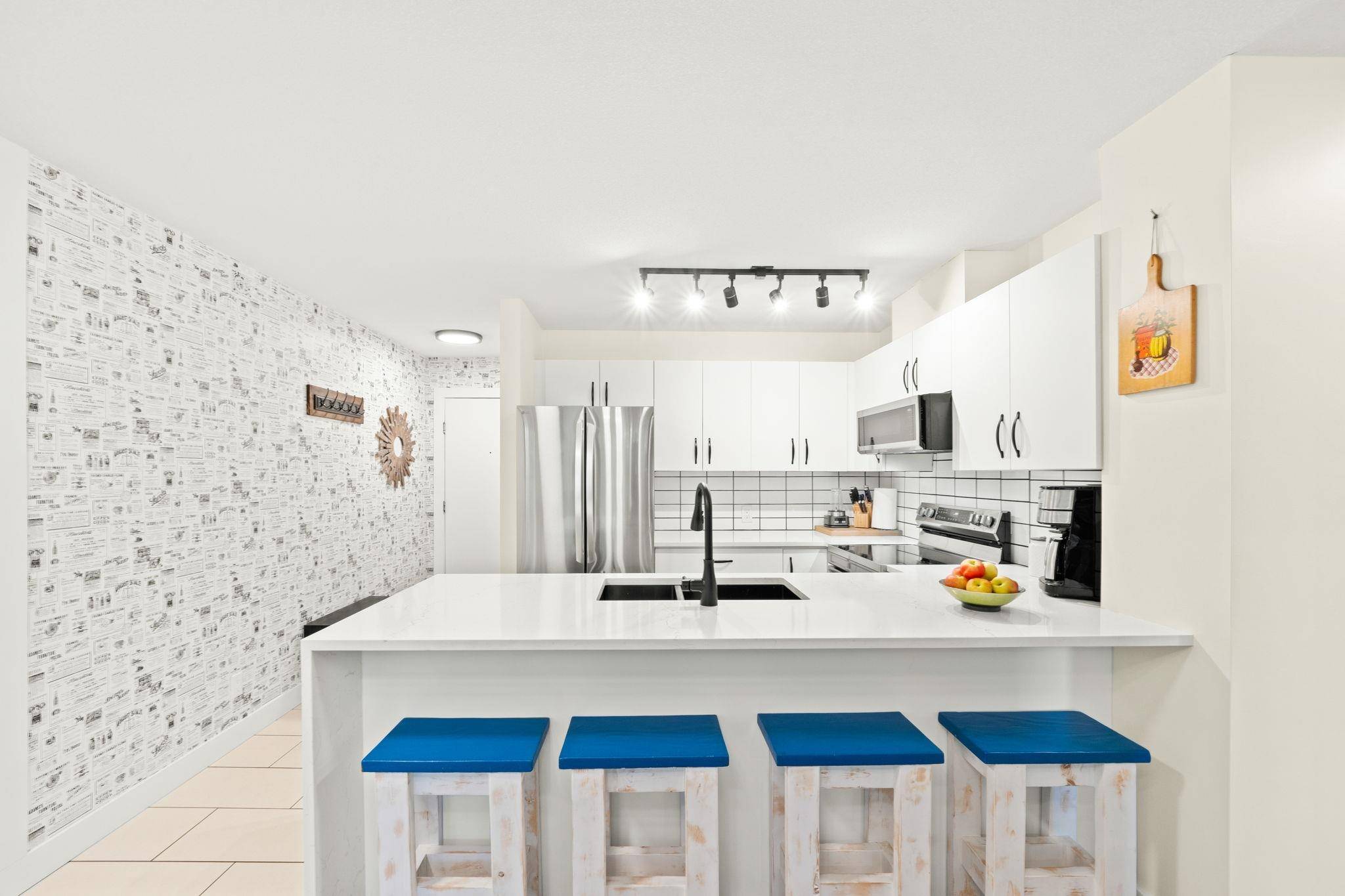 Maple Ridge, BC V2X 8W9,11667 Haney BYP #408