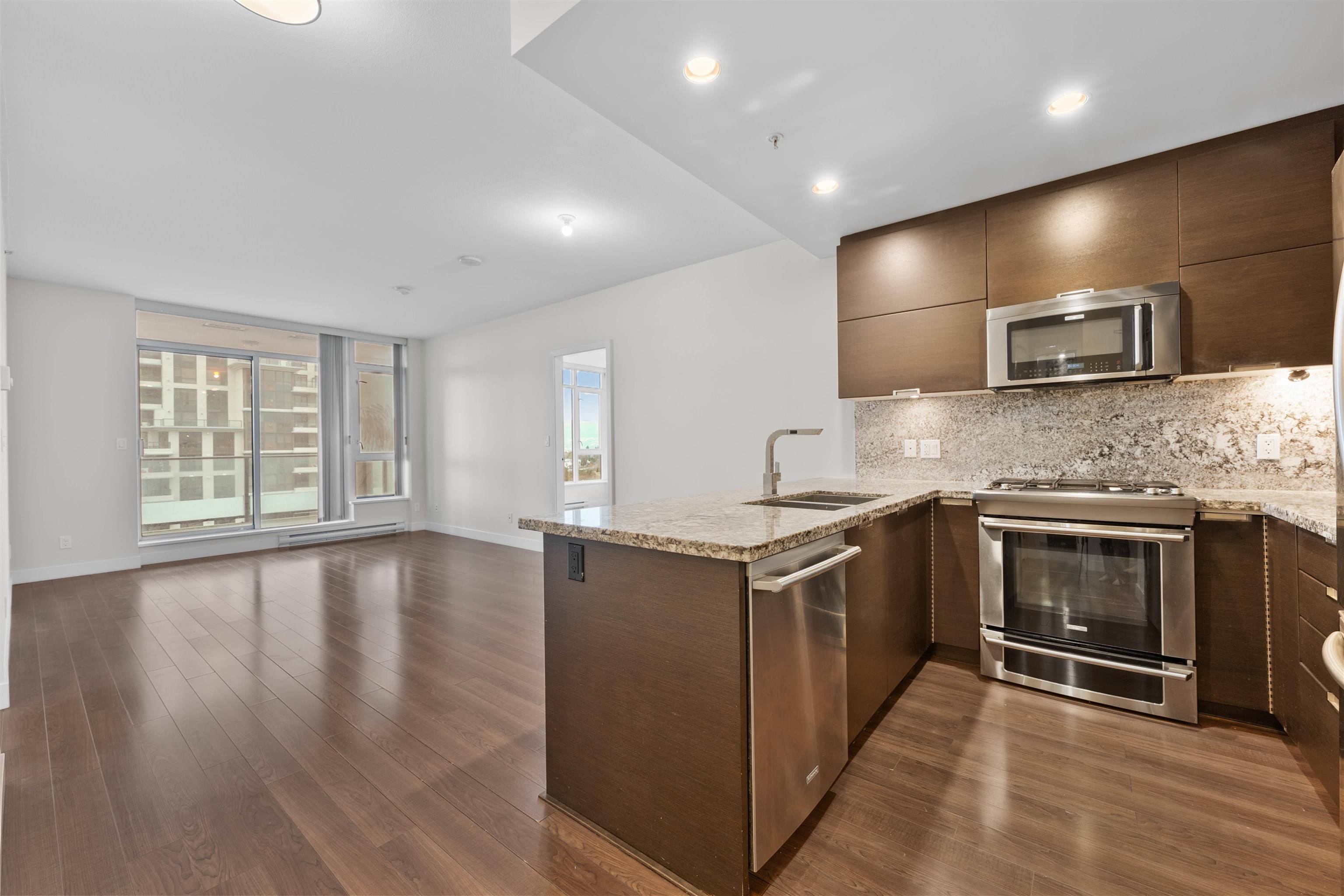 Burnaby, BC V5C 0G6,2077 Rosser AVE #1506