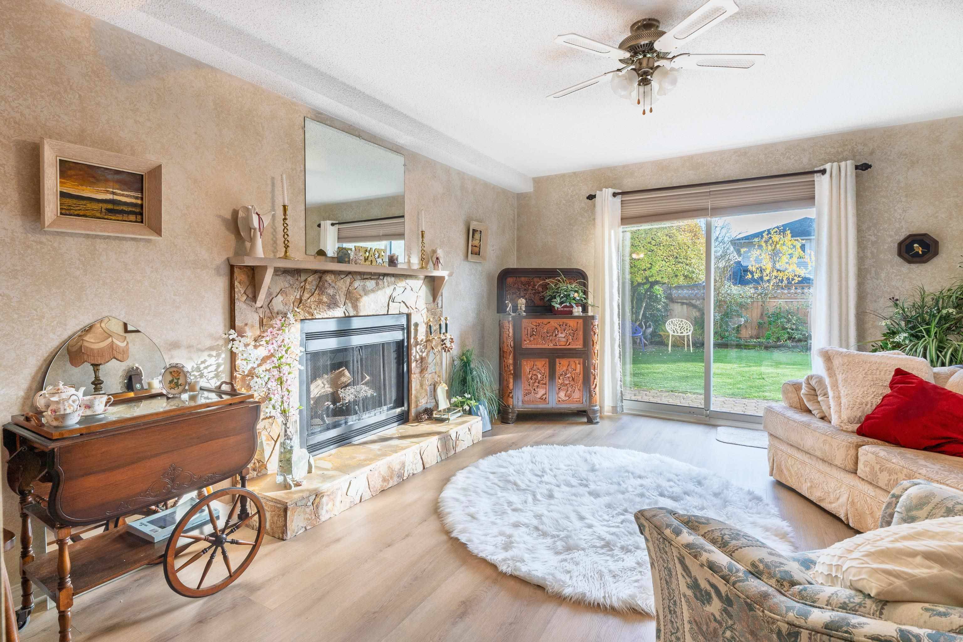 Pitt Meadows, BC V3Y 1R4,19520 115a AVE