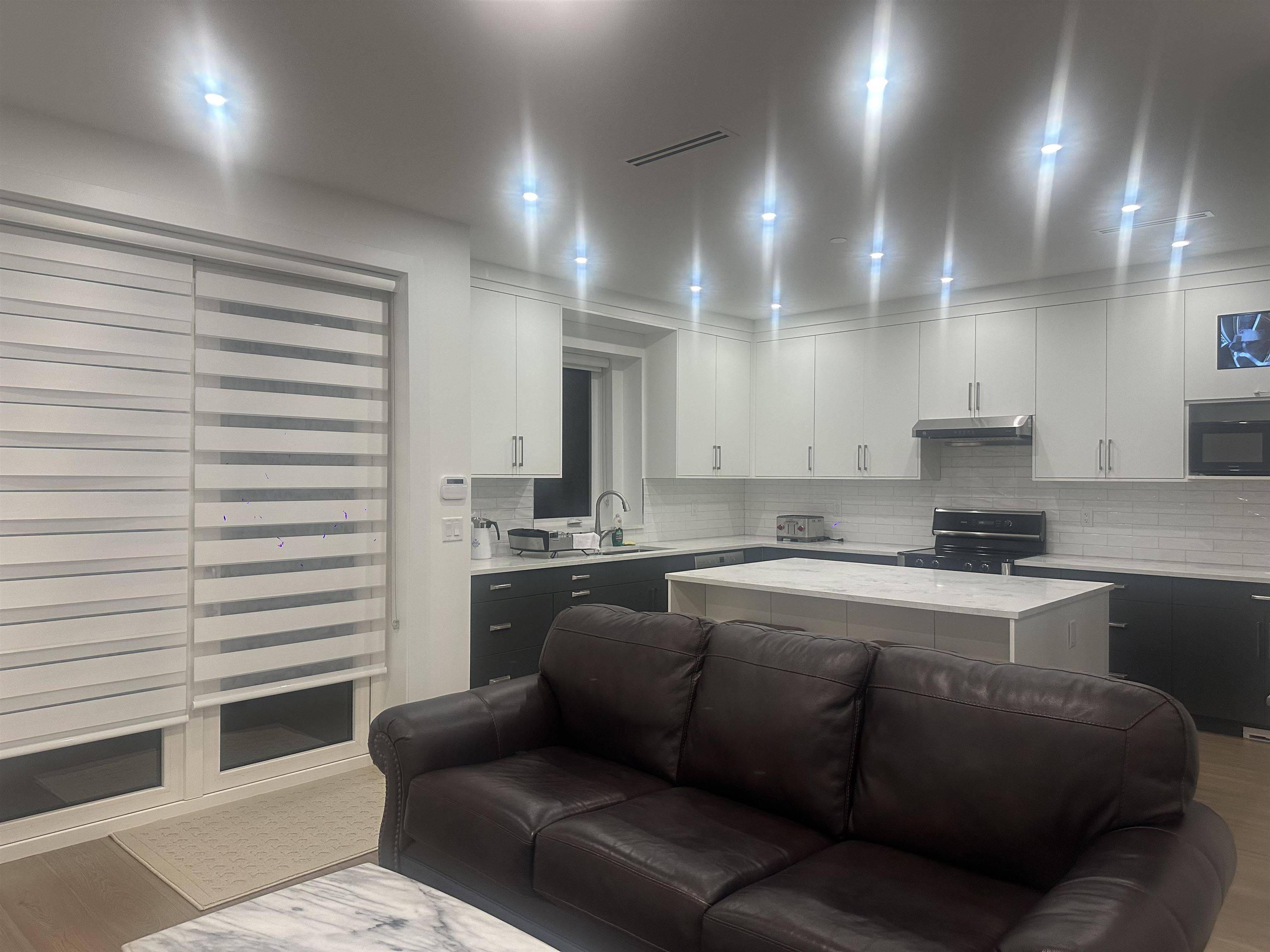 Vancouver, BC V6P 2B7,836 W 61st AVE