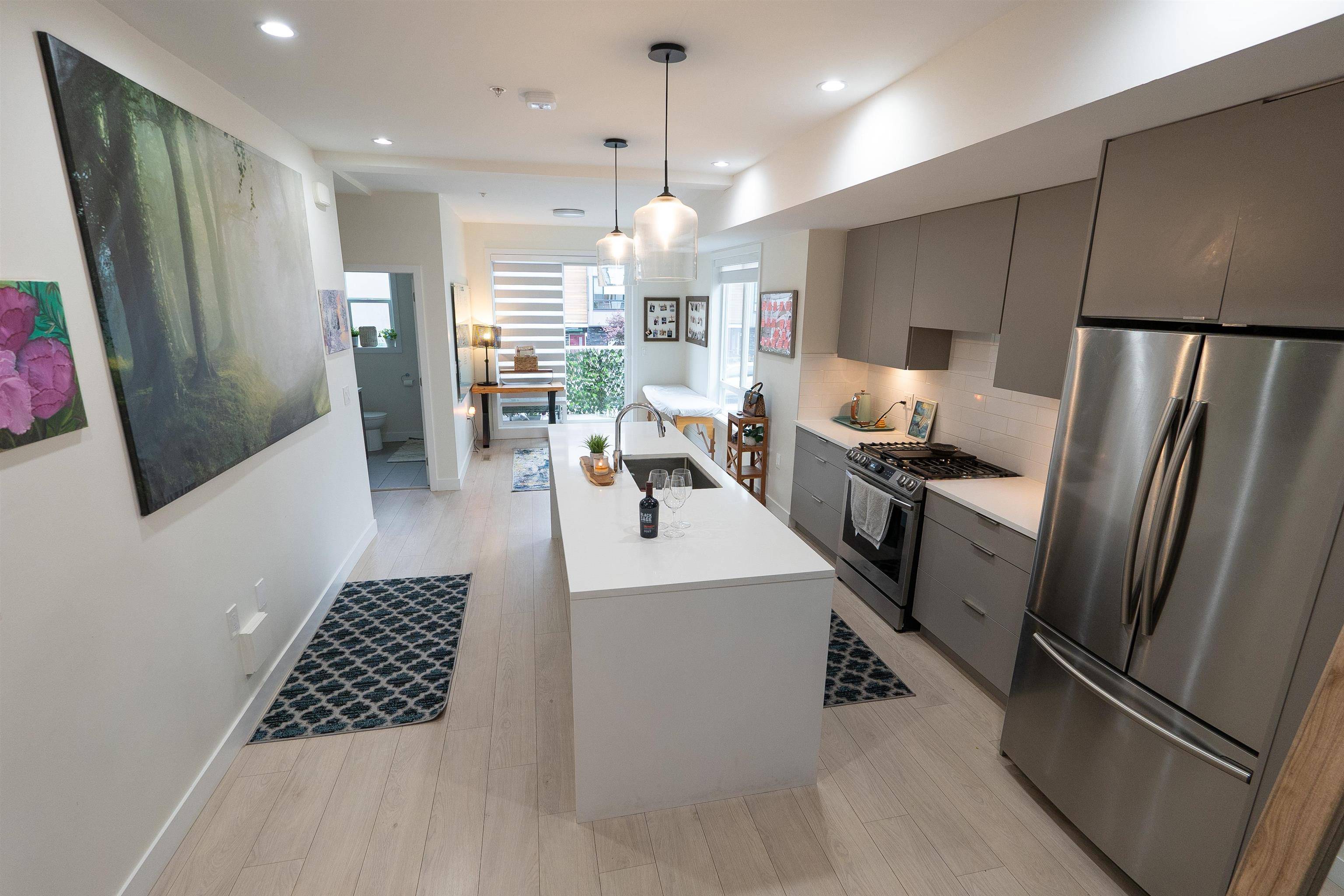 Langley, BC V3A 3X2,19628 55a AVE #6