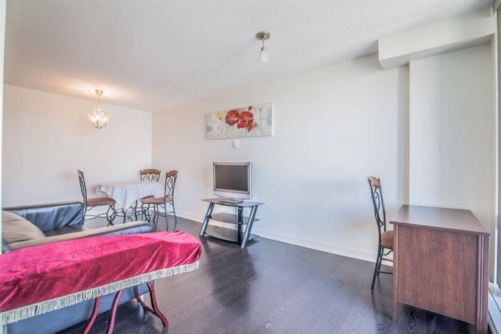 Richmond, BC V6Y 0B5,7080 No 3 RD #1603