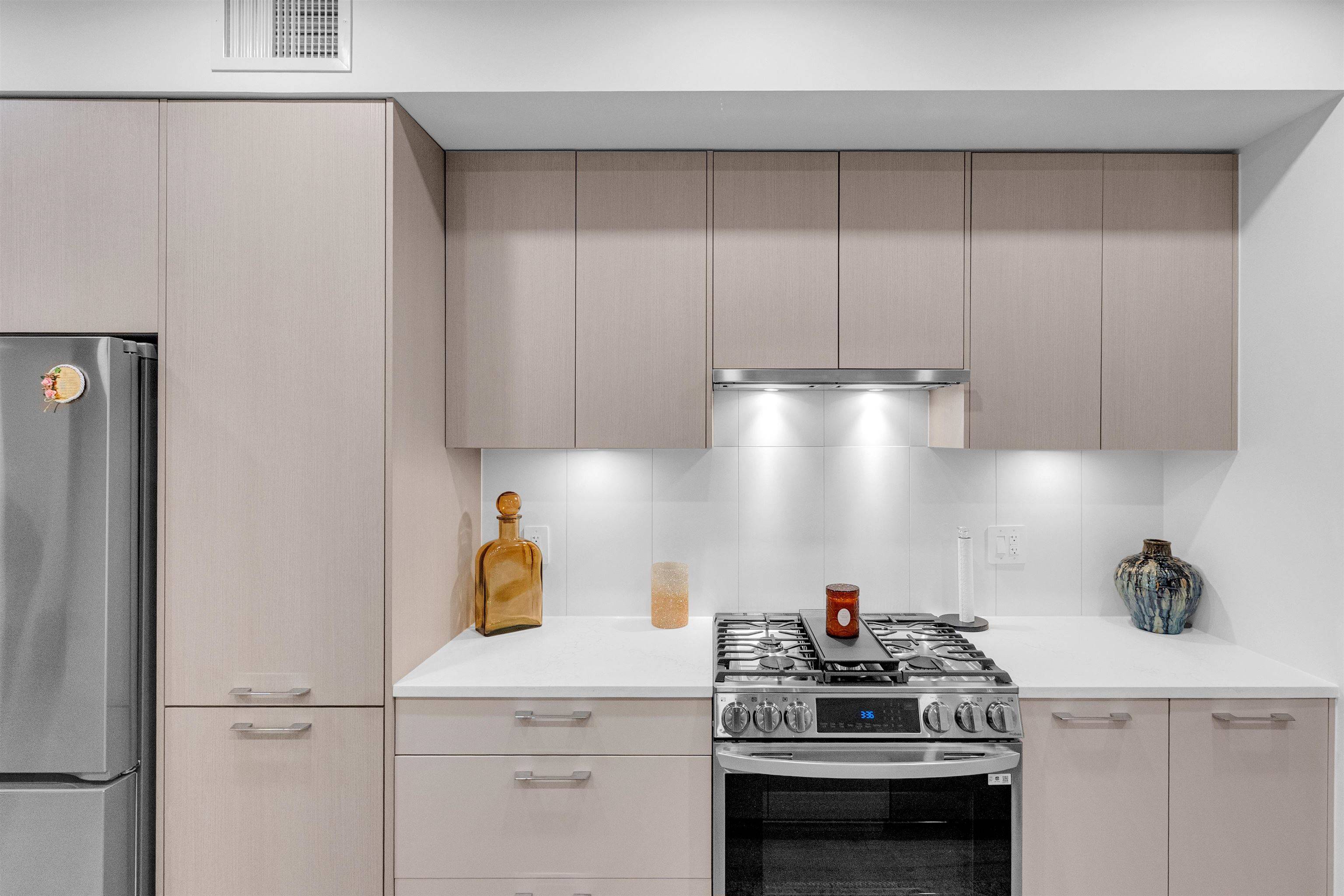 Langley, BC V2Y 3W4,6951 204 ST #226