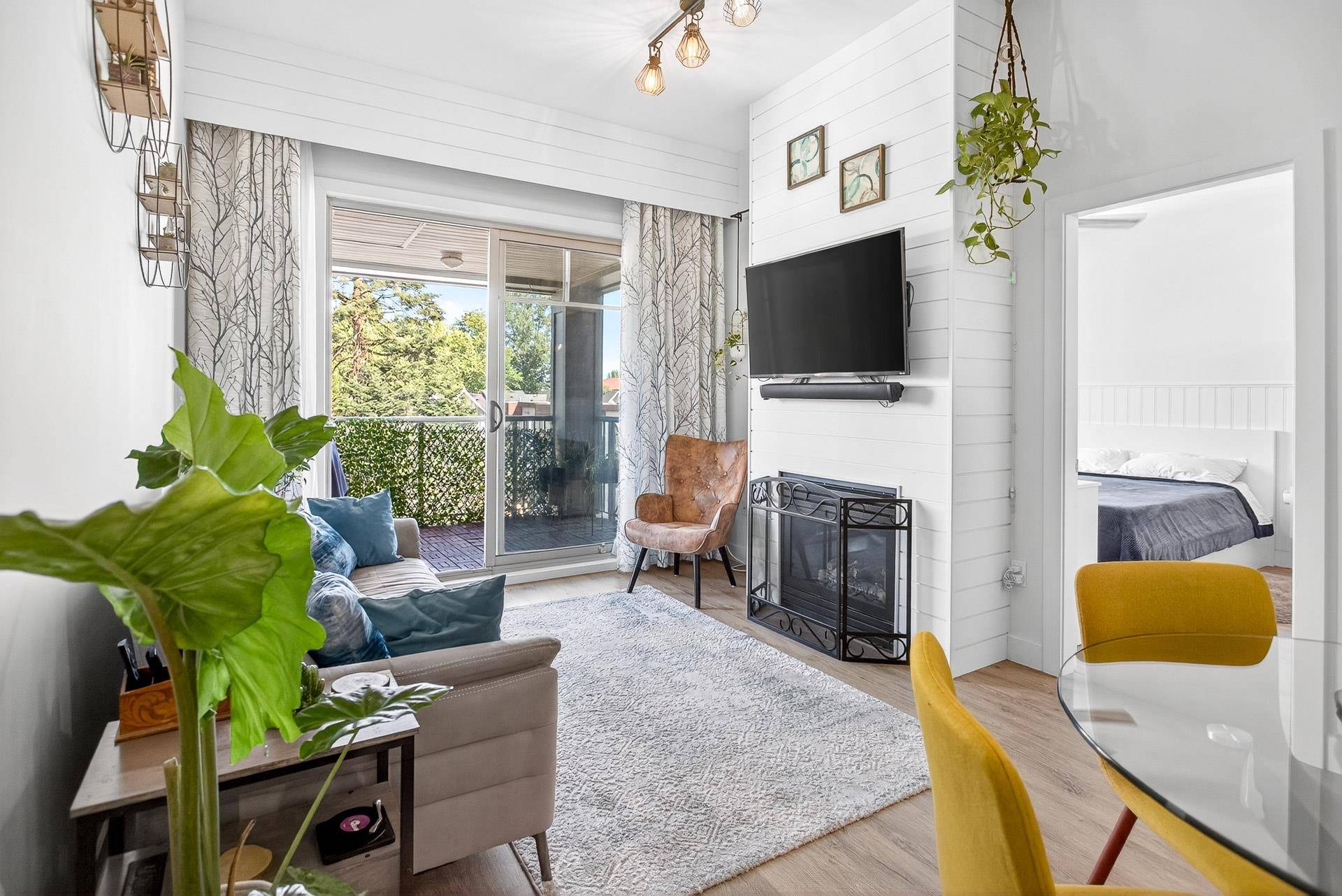 Port Coquitlam, BC V3C 0A1,2478 Shaughnessy ST #407