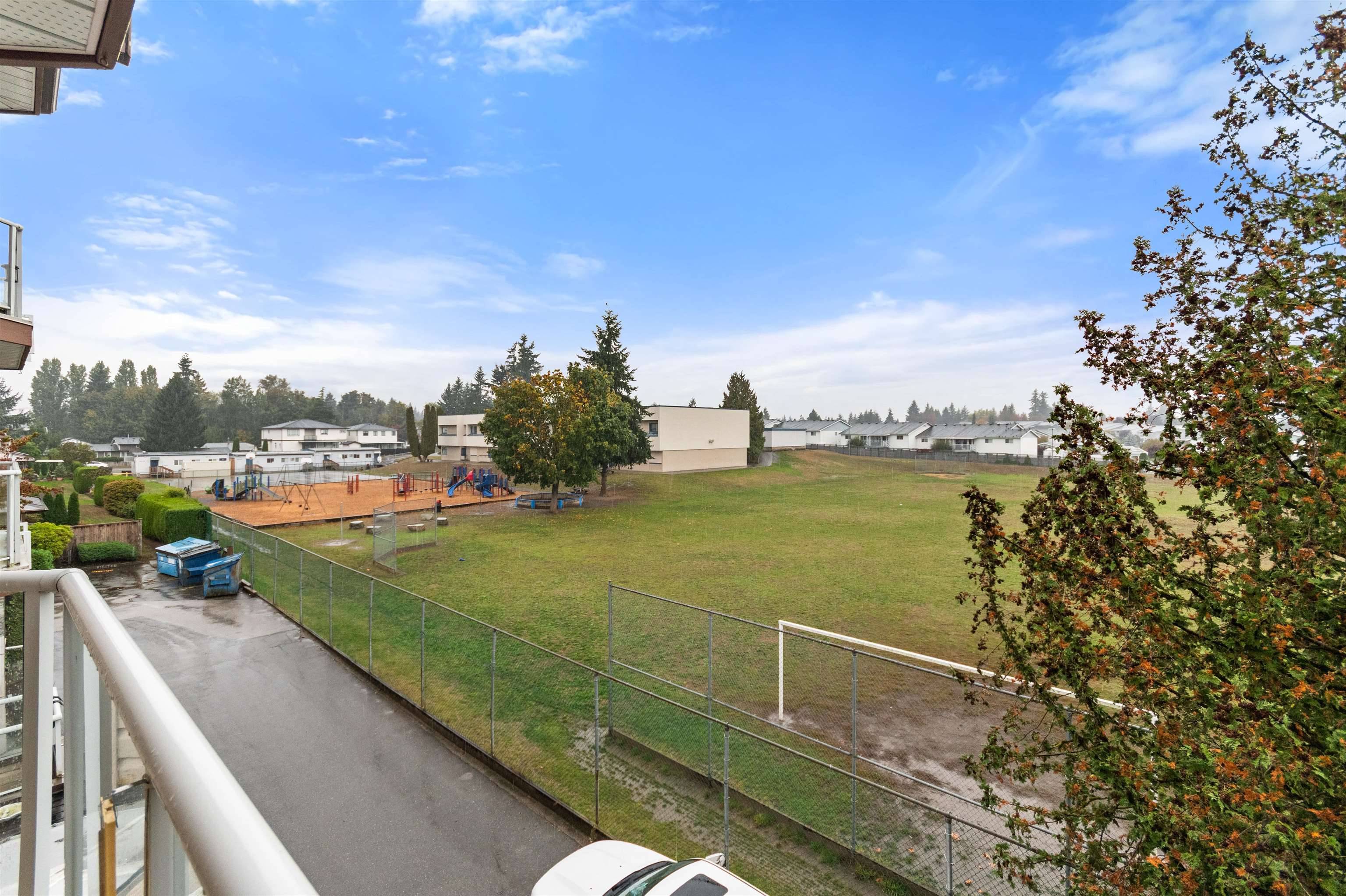 Abbotsford, BC V2T 4E4,32669 George Ferguson WAY #205