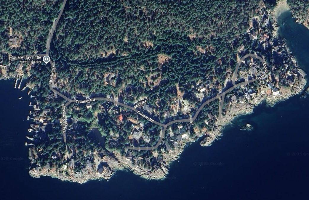 Halfmoon Bay, BC V0N 1Y2,2394 Truman RD