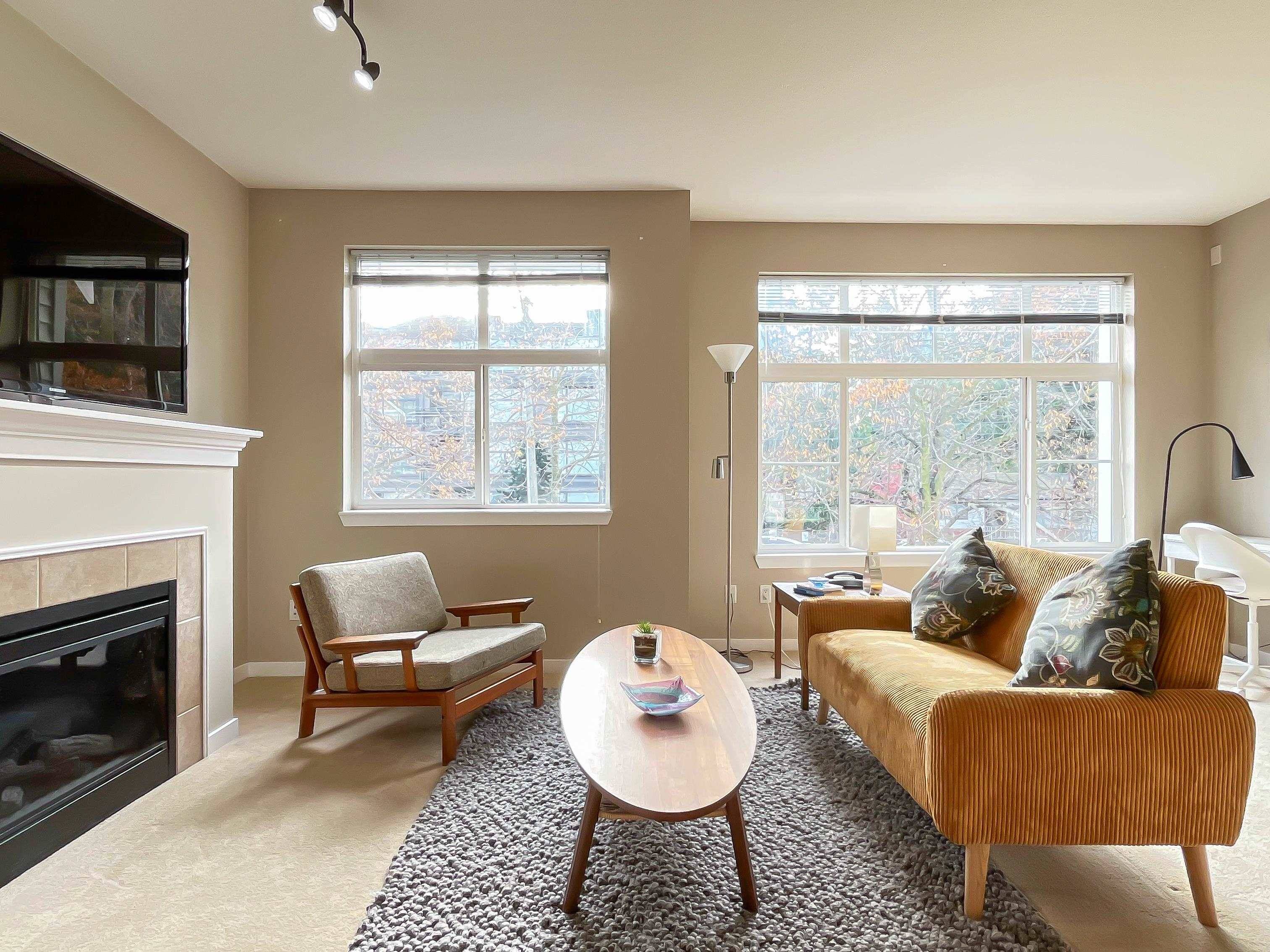 Surrey, BC V4A 1V4,15299 17a AVE #207