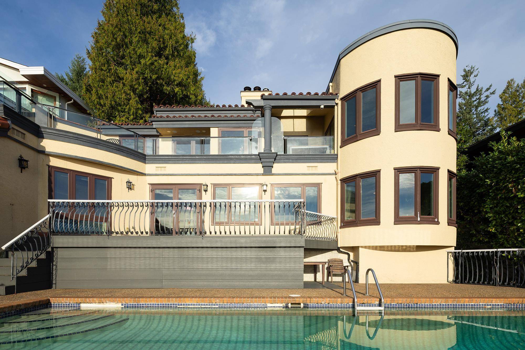 West Vancouver, BC V7V 2M1,3602 Creery AVE