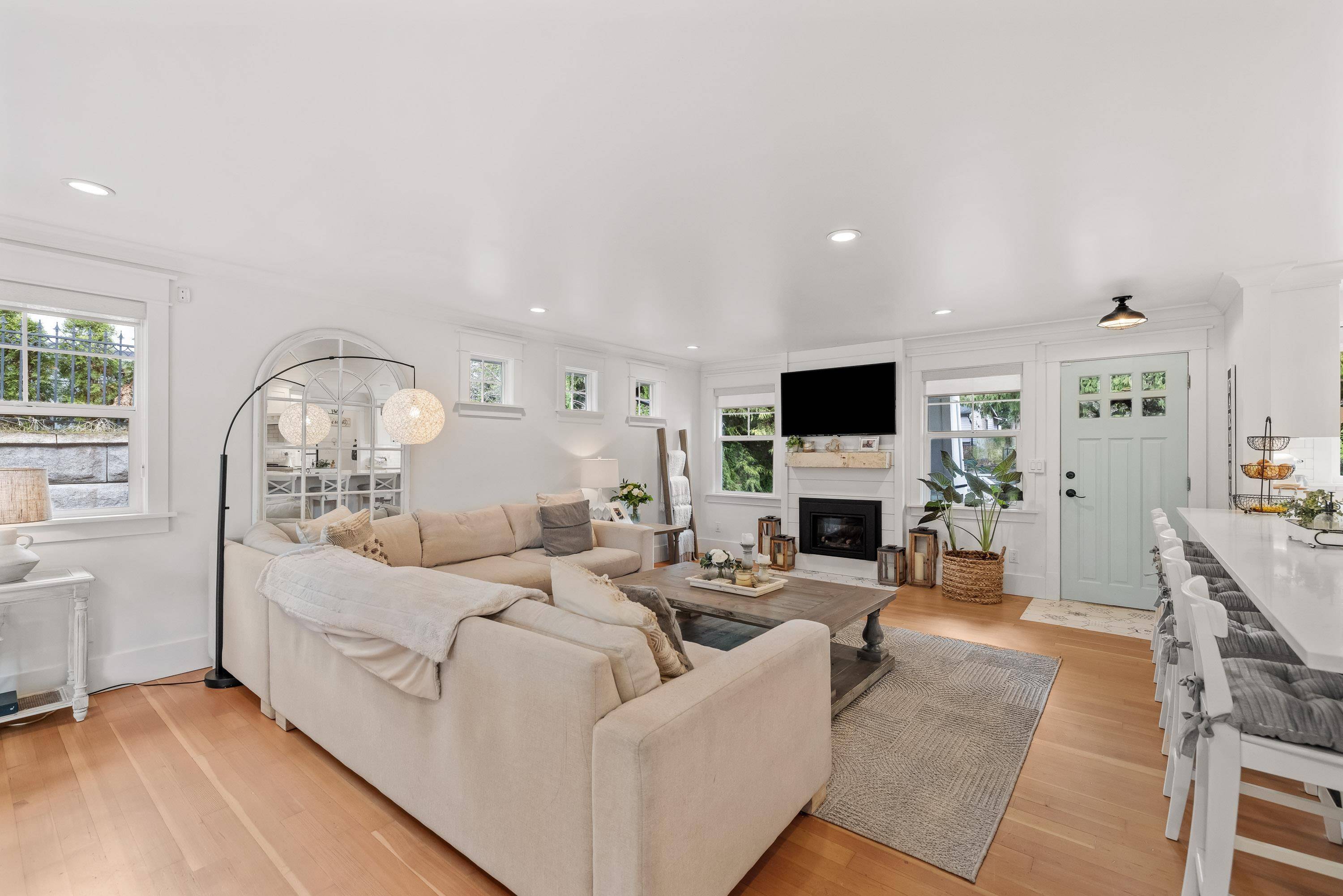 Langley, BC V3A 3C2,20492 43 AVE