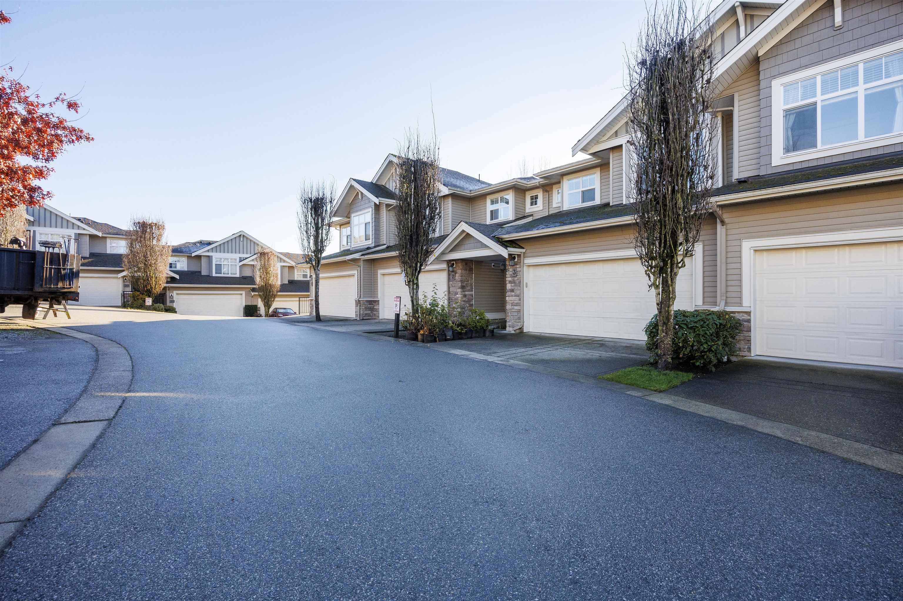 Maple Ridge, BC V2X 8W7,11282 Cottonwood DR #3