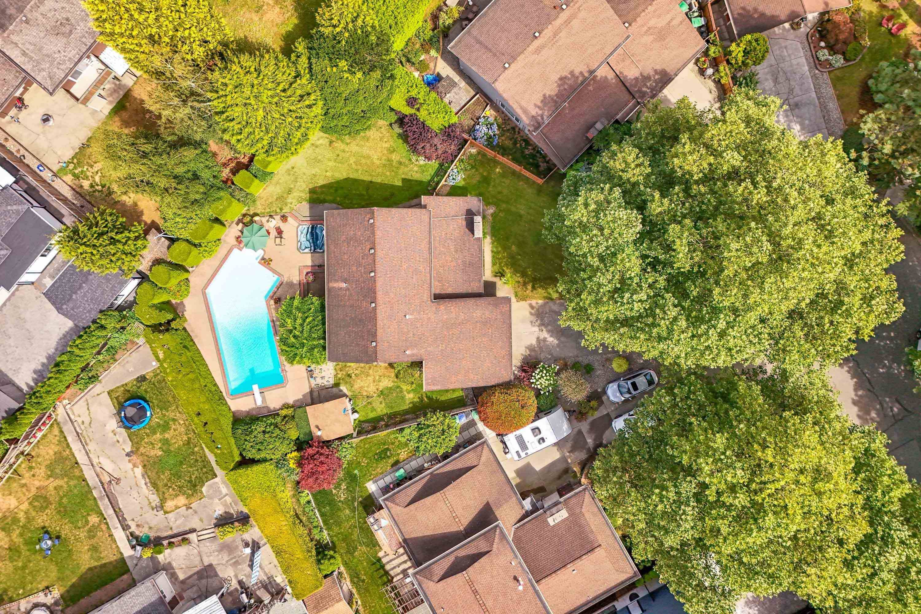 Surrey, BC V3V 6S1,8913 Jedburgh PL