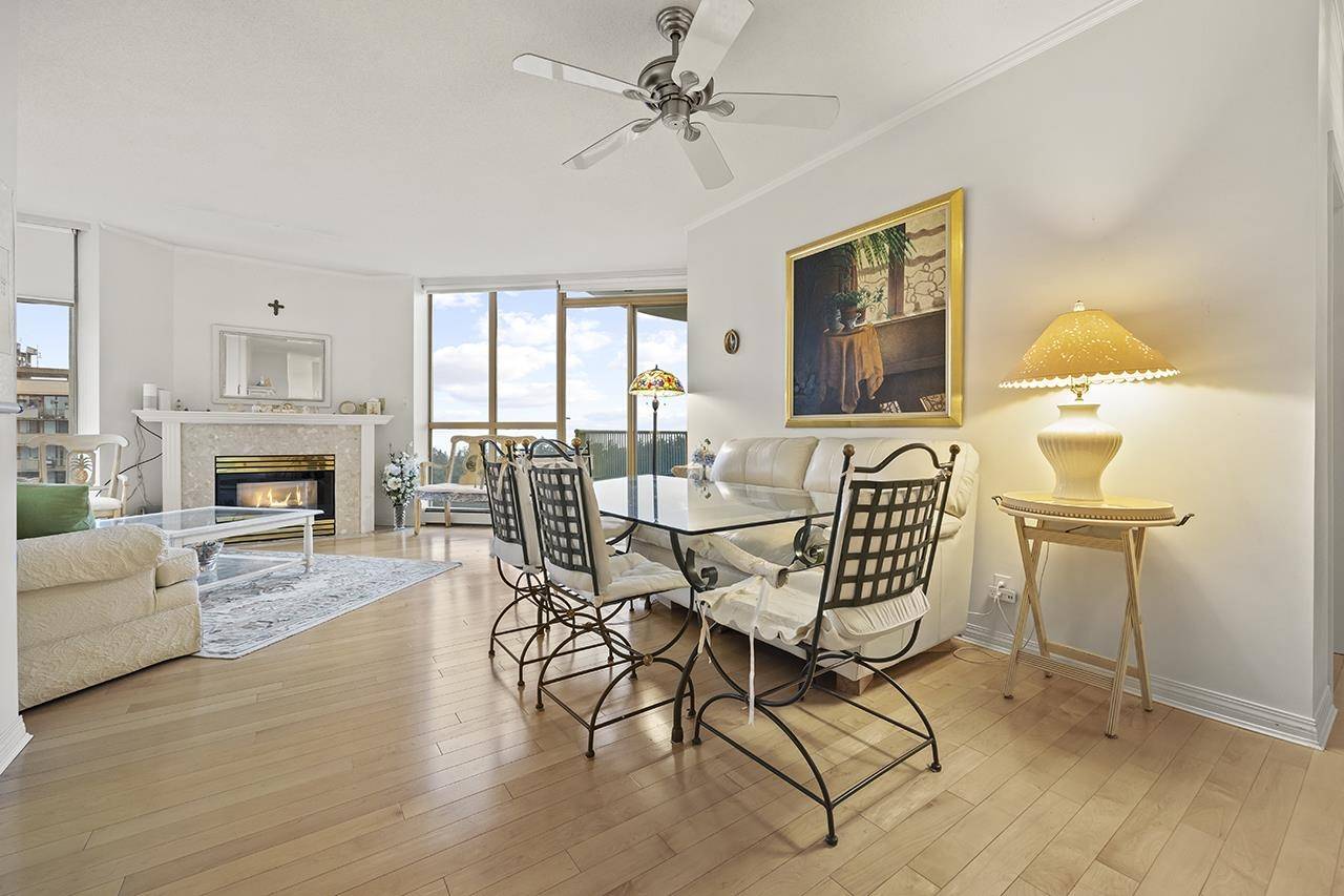 Burnaby, BC V5H 2N1,6188 Patterson AVE #2302