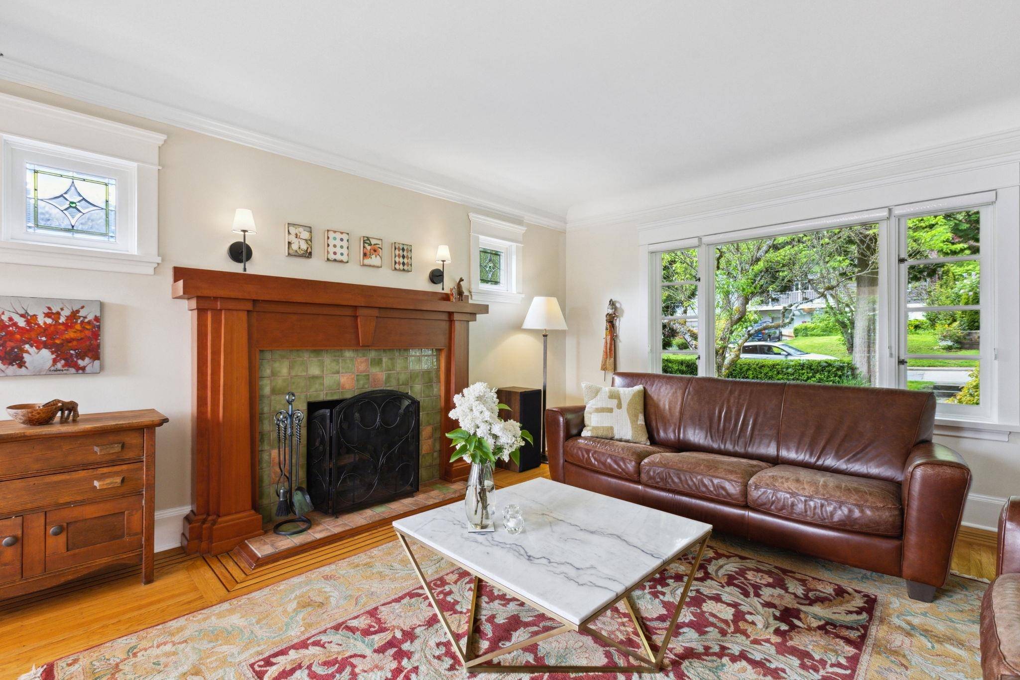 North Vancouver, BC V7L 3E9,349 E 24th ST