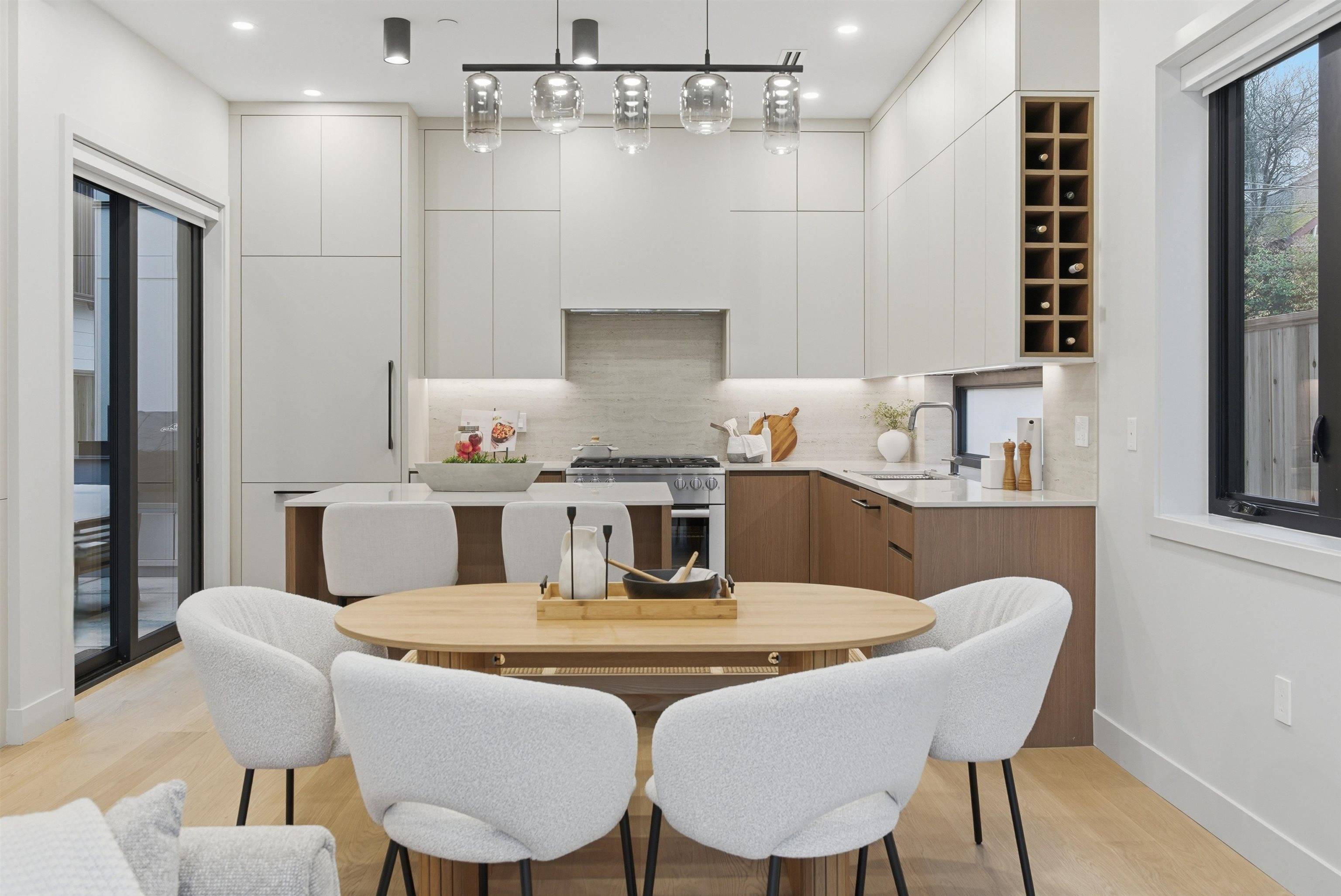 Vancouver, BC V6K 2P4,2635 W 12th AVE #1