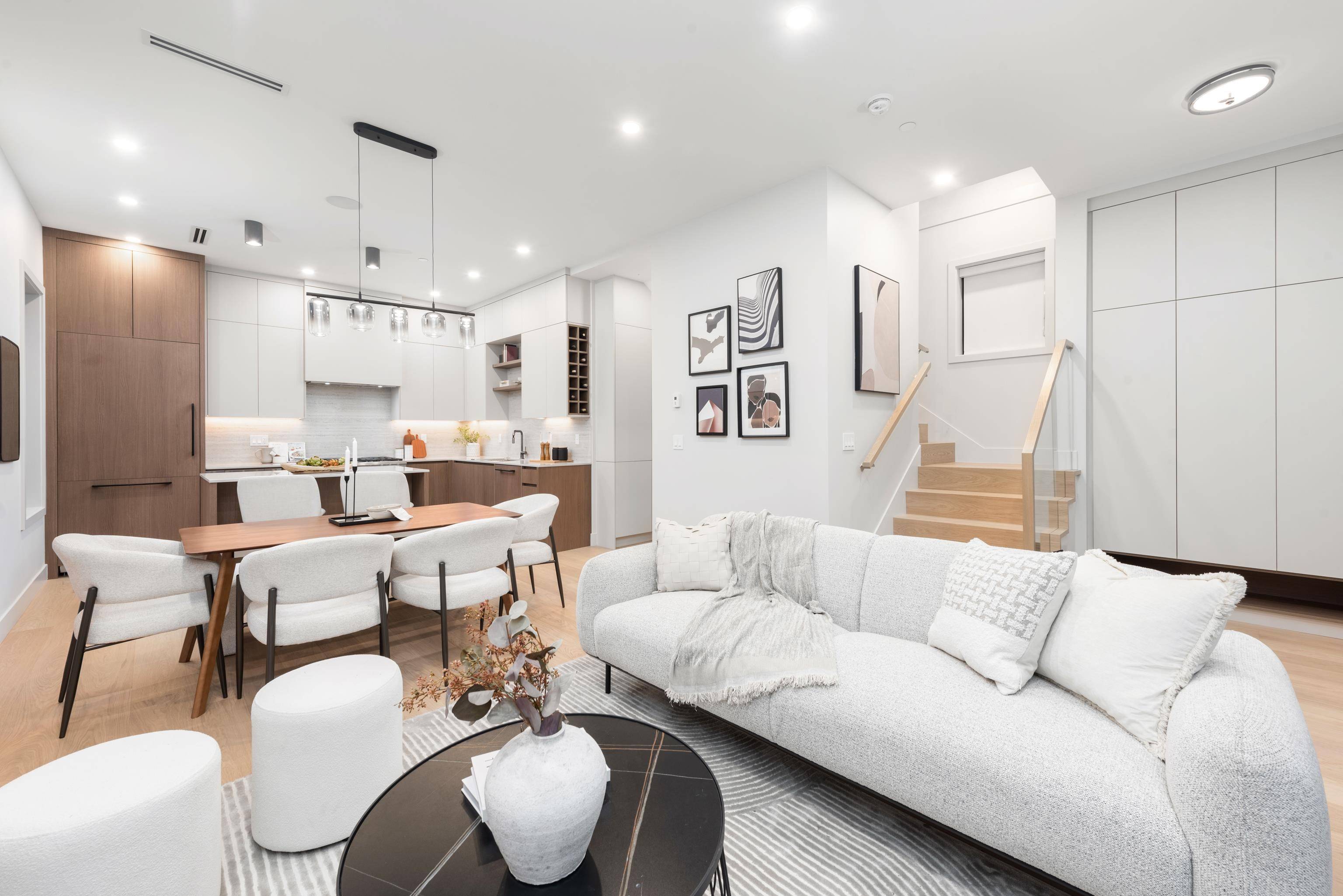 Vancouver, BC V6K 2P4,2635 W 12th AVE #2