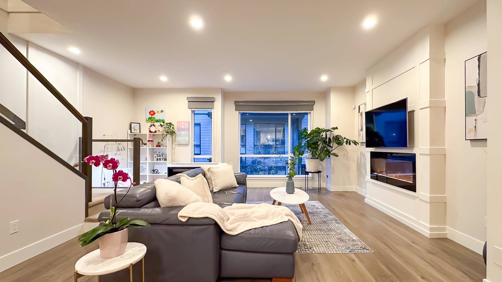 Surrey, BC V3Z 0N1,15688 28 AVE #50