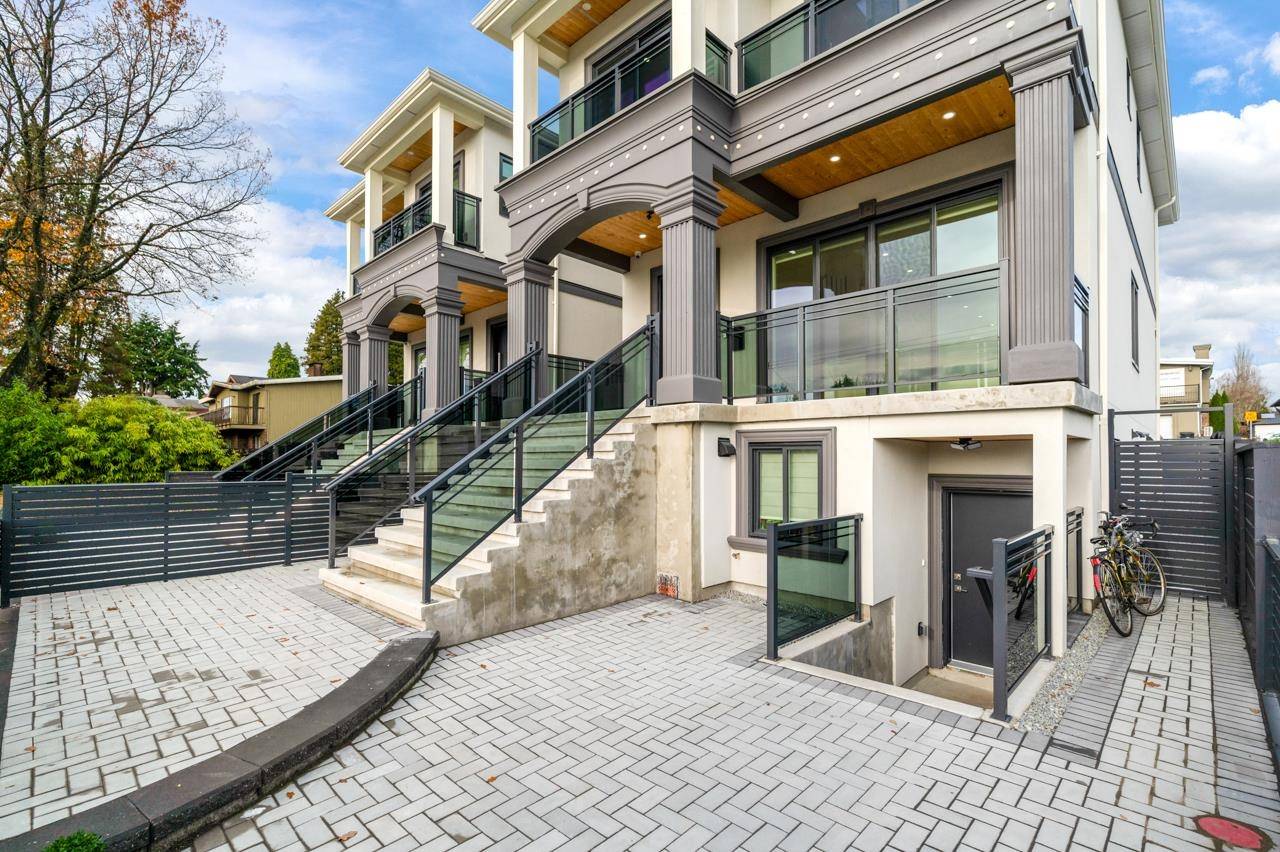 Burnaby, BC V5B 2L5,6691 Winch ST #2