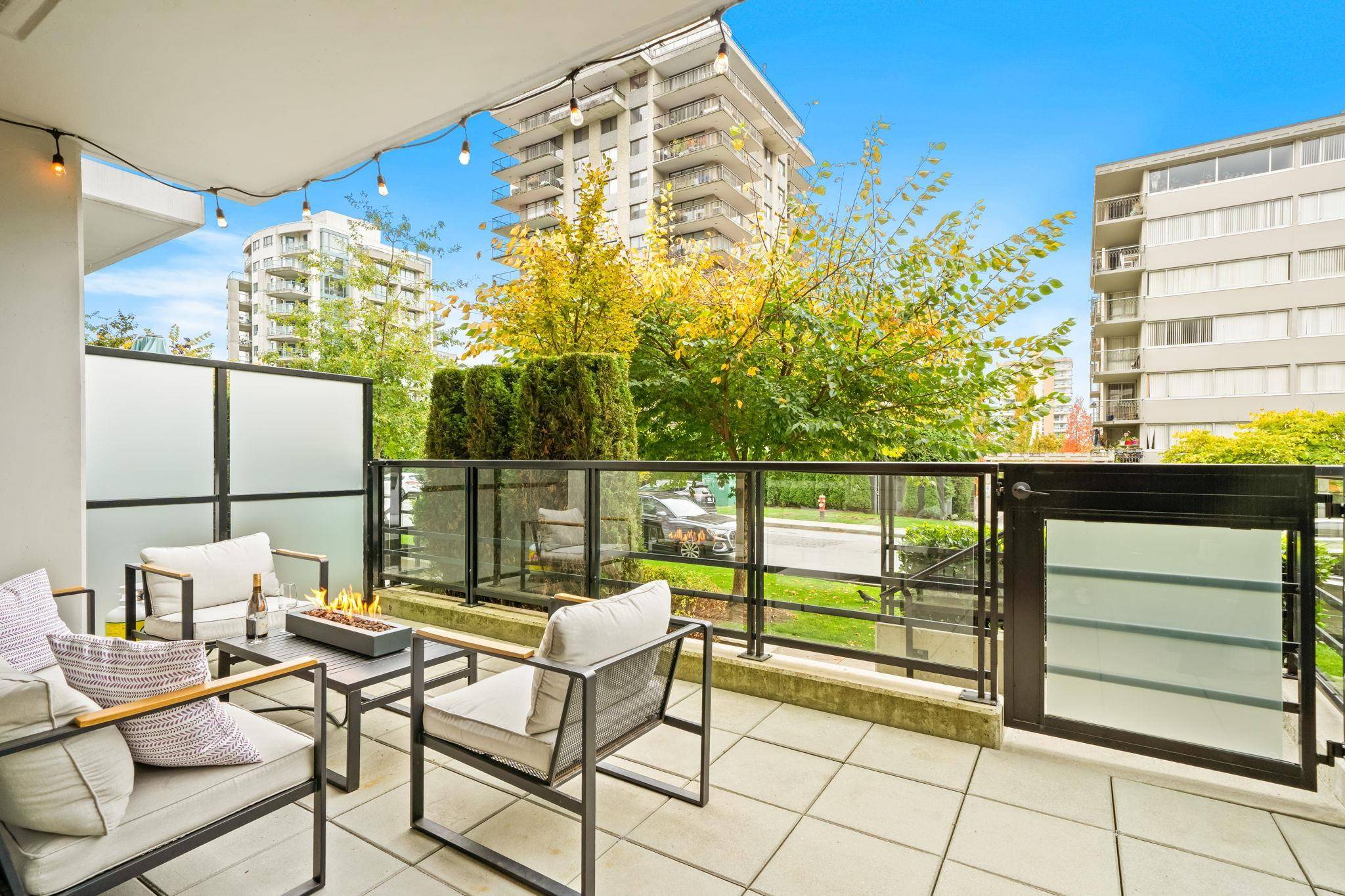 North Vancouver, BC V7L 0H1,108 E 8th ST #TH8