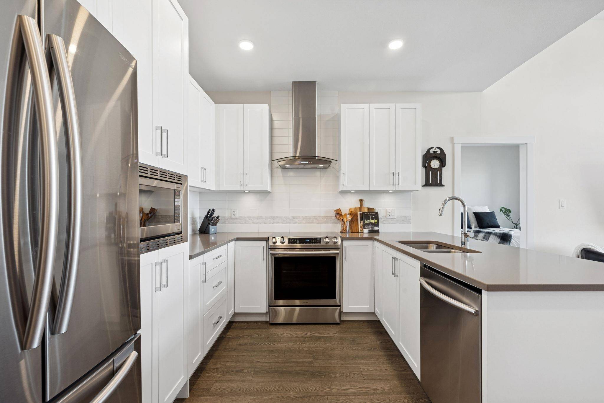 Tsawwassen, BC V4M 0C4,4690 Hawk LN #401