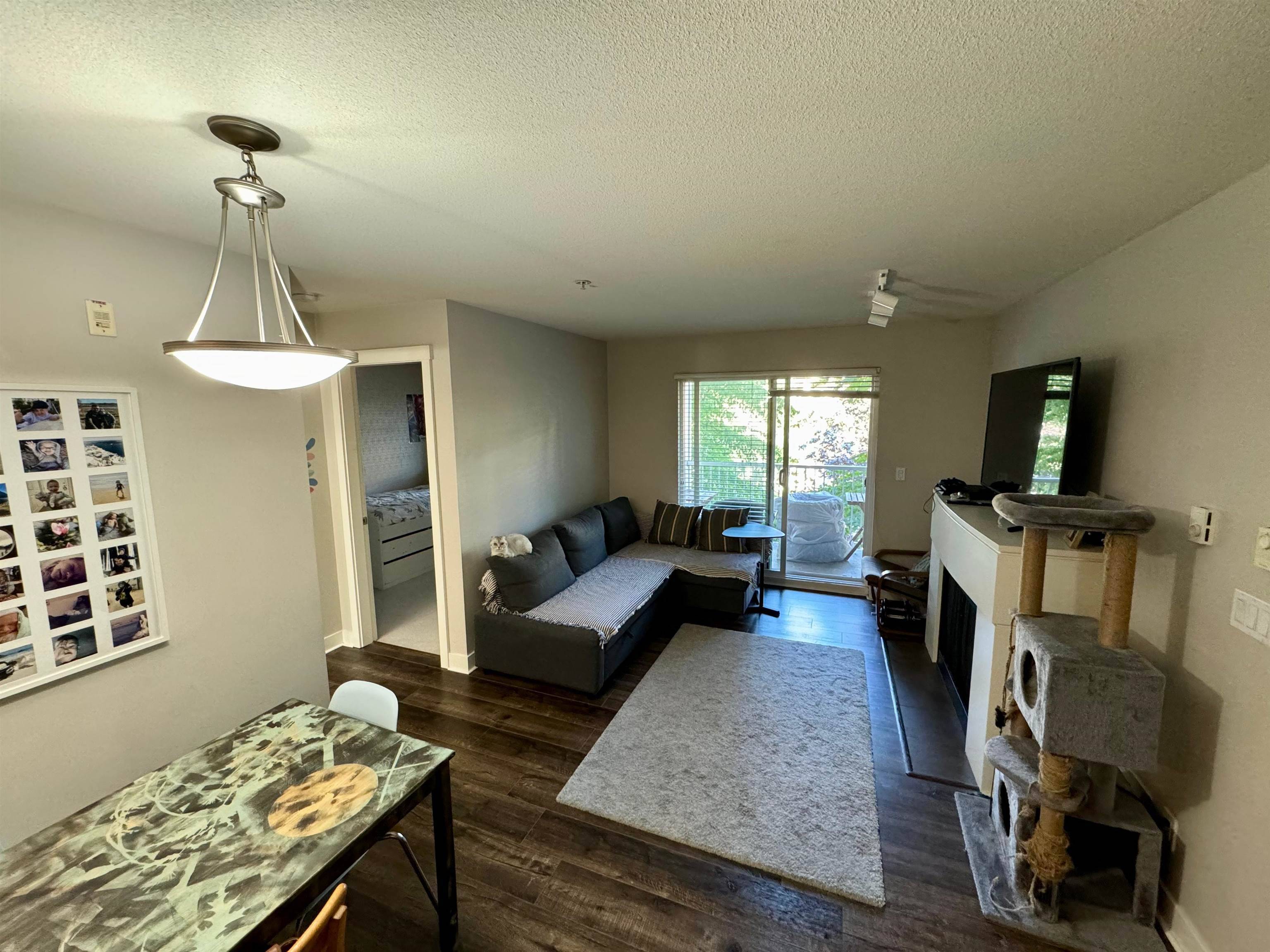 Surrey, BC V4N 5S1,19388 65 AVE #206