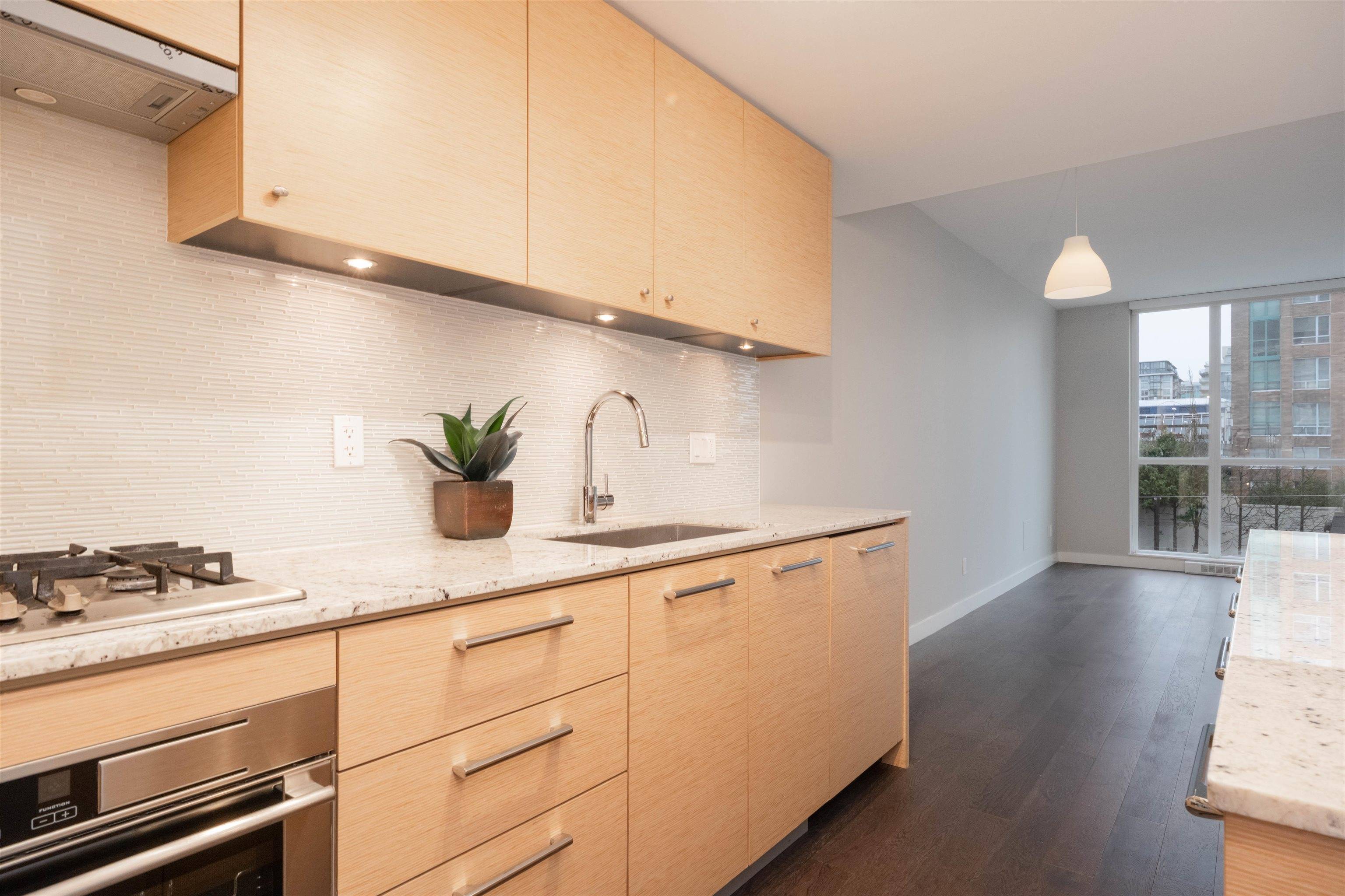 Richmond, BC V6Y 0H2,6180 Cooney RD #505