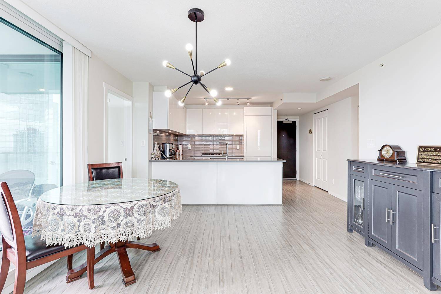 Burnaby, BC V5H 0C7,6658 Dow AVE #3007