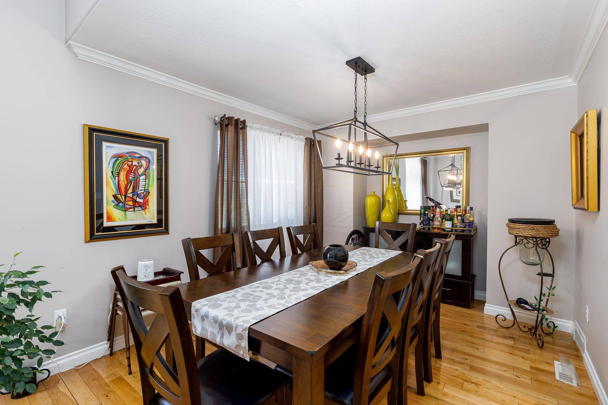 Abbotsford, BC V2R 4X2,35485 Calgary AVE