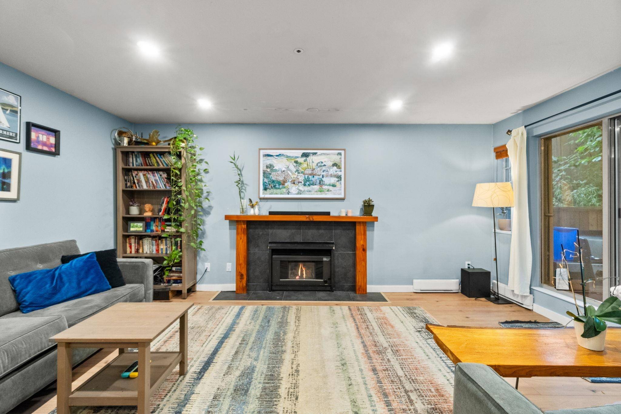 Vancouver, BC V5N 1J7,1689 E 4th AVE #102