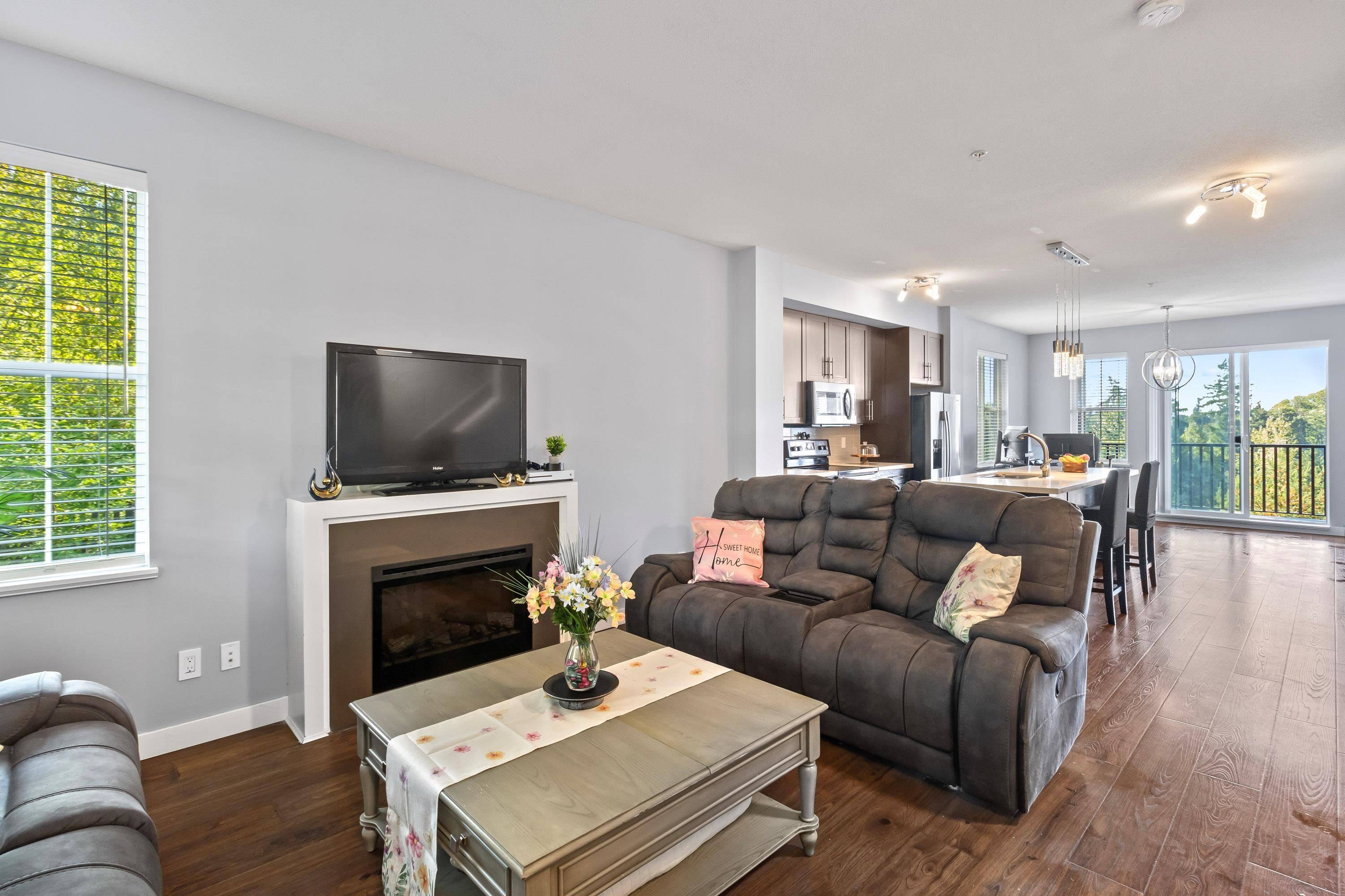 Maple Ridge, BC V2W 0G5,11176 Gilker Hill RD #16