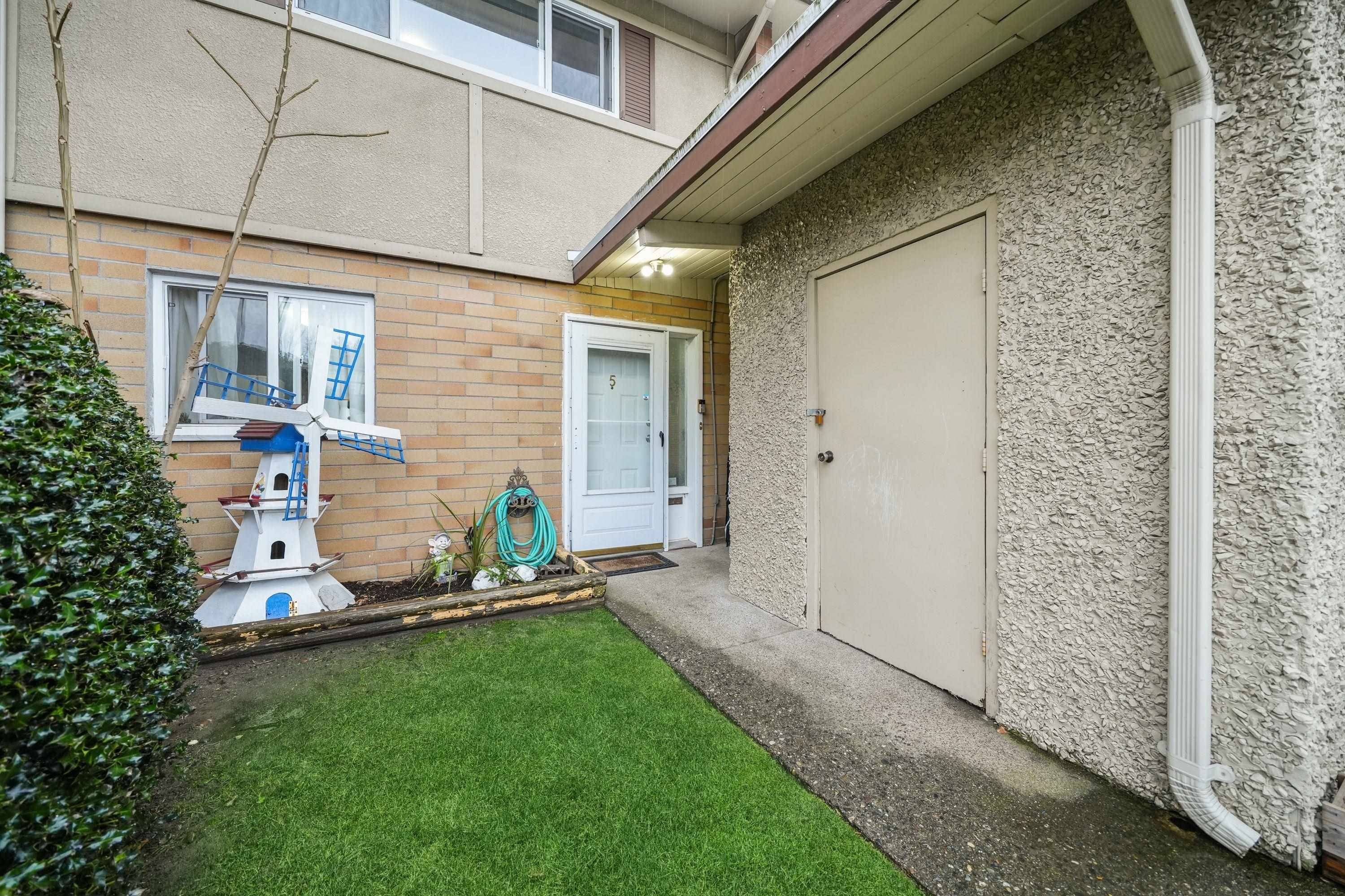 Abbotsford, BC V2S 3N4,2048 Mccallum RD #5