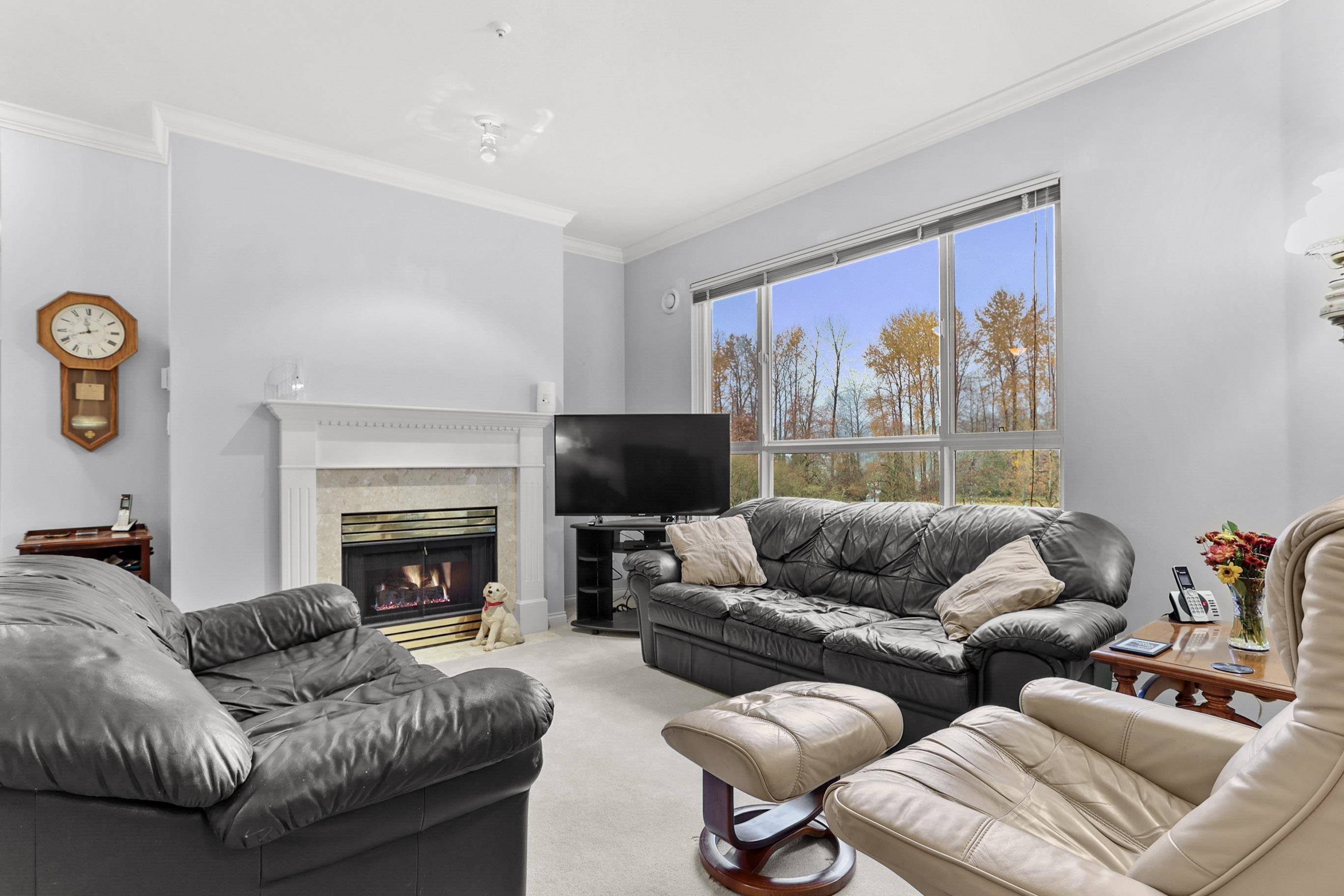 Coquitlam, BC V3B 7W8,3098 Guildford WAY #343