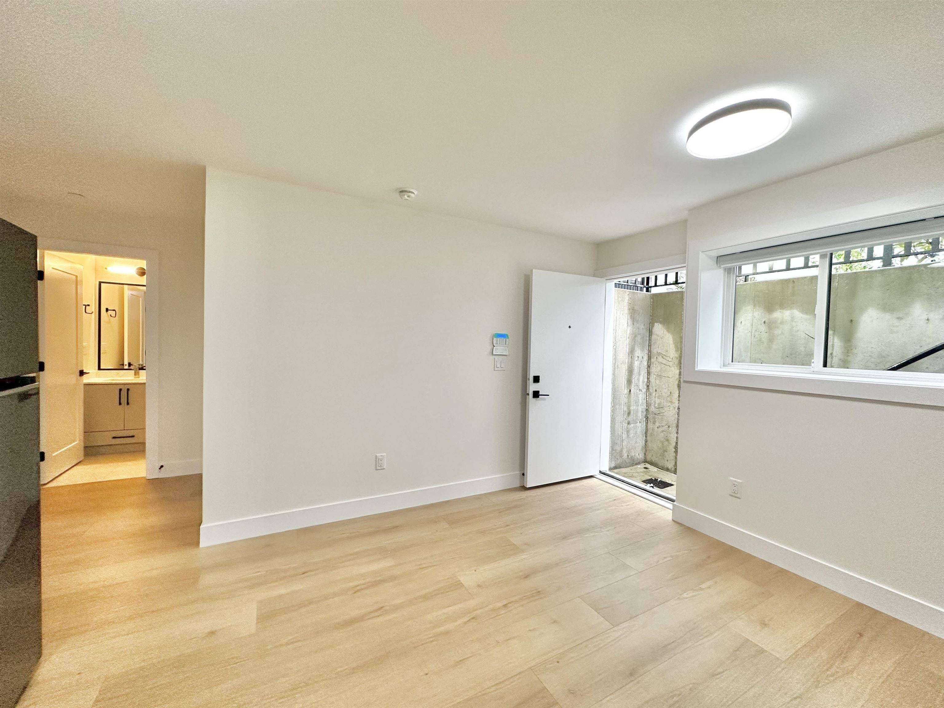 Burnaby, BC V5C 2W5,3850 Union ST