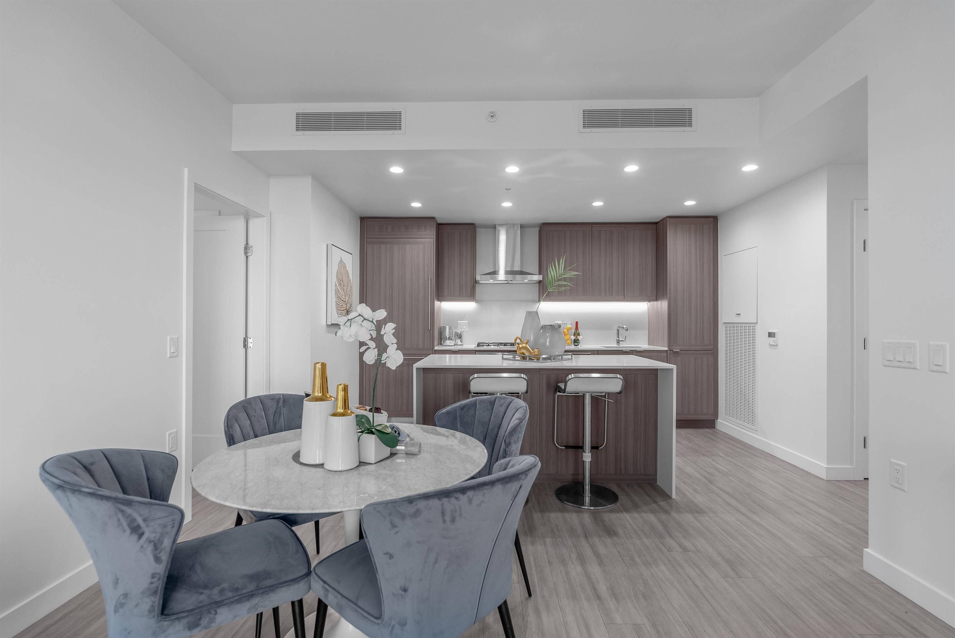 Burnaby, BC V5C 0M1,2311 Beta AVE #2702