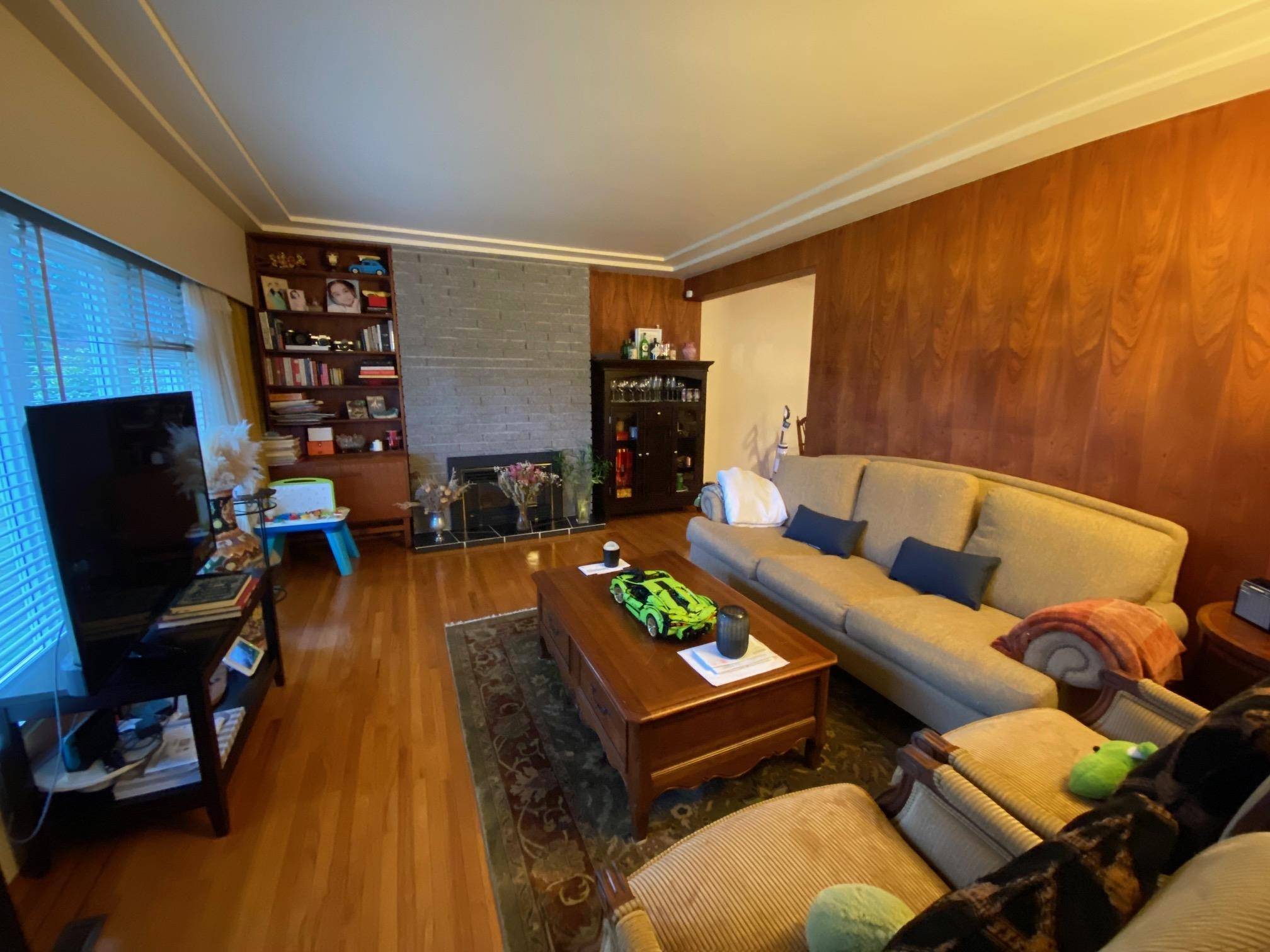 Vancouver, BC V6N 3B9,4063 W 40th AVE