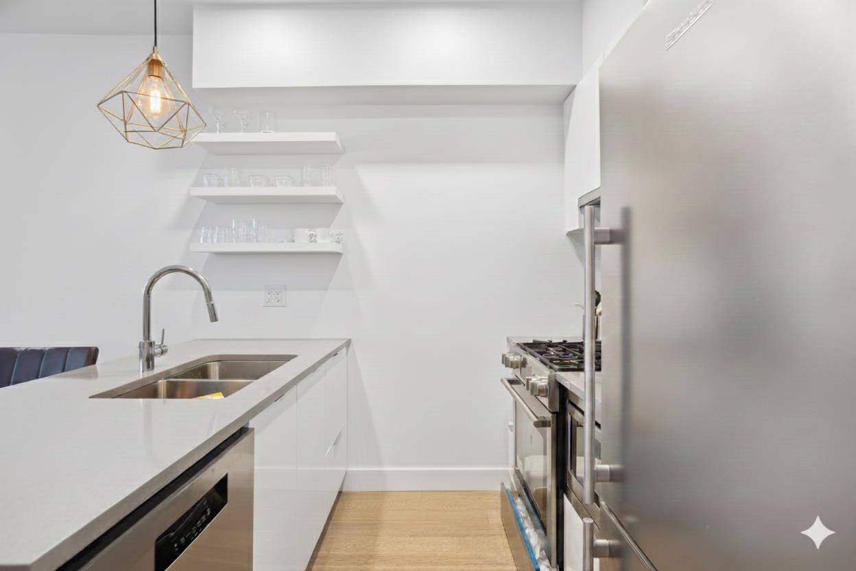 Vancouver, BC V5R 4S9,2666 Duke ST #407