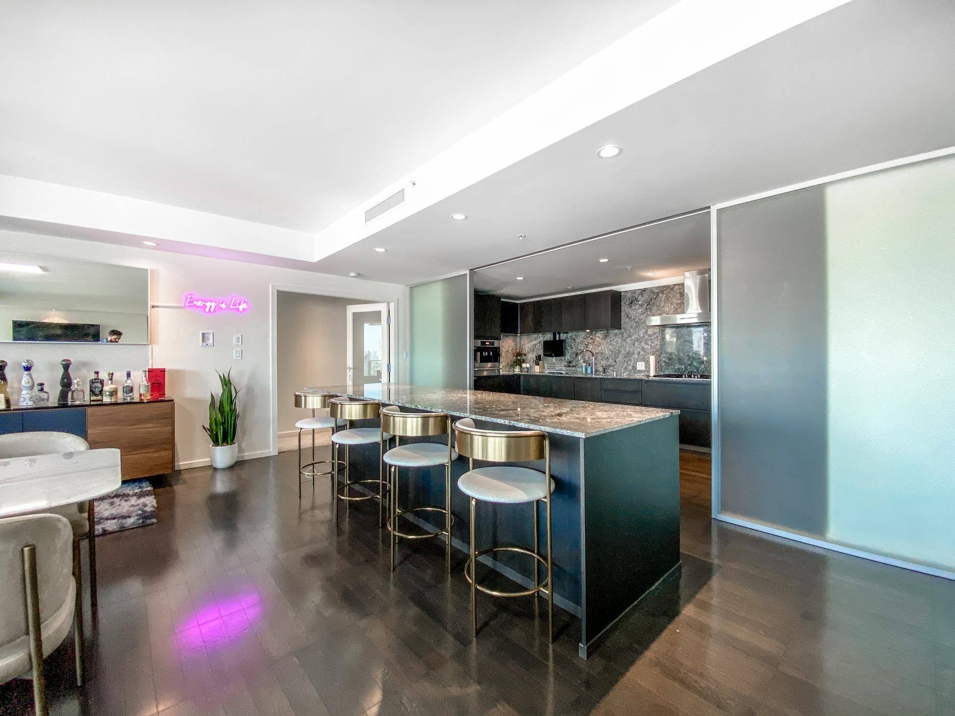 Vancouver, BC V6C 0E2,1011 W Cordova ST #2702