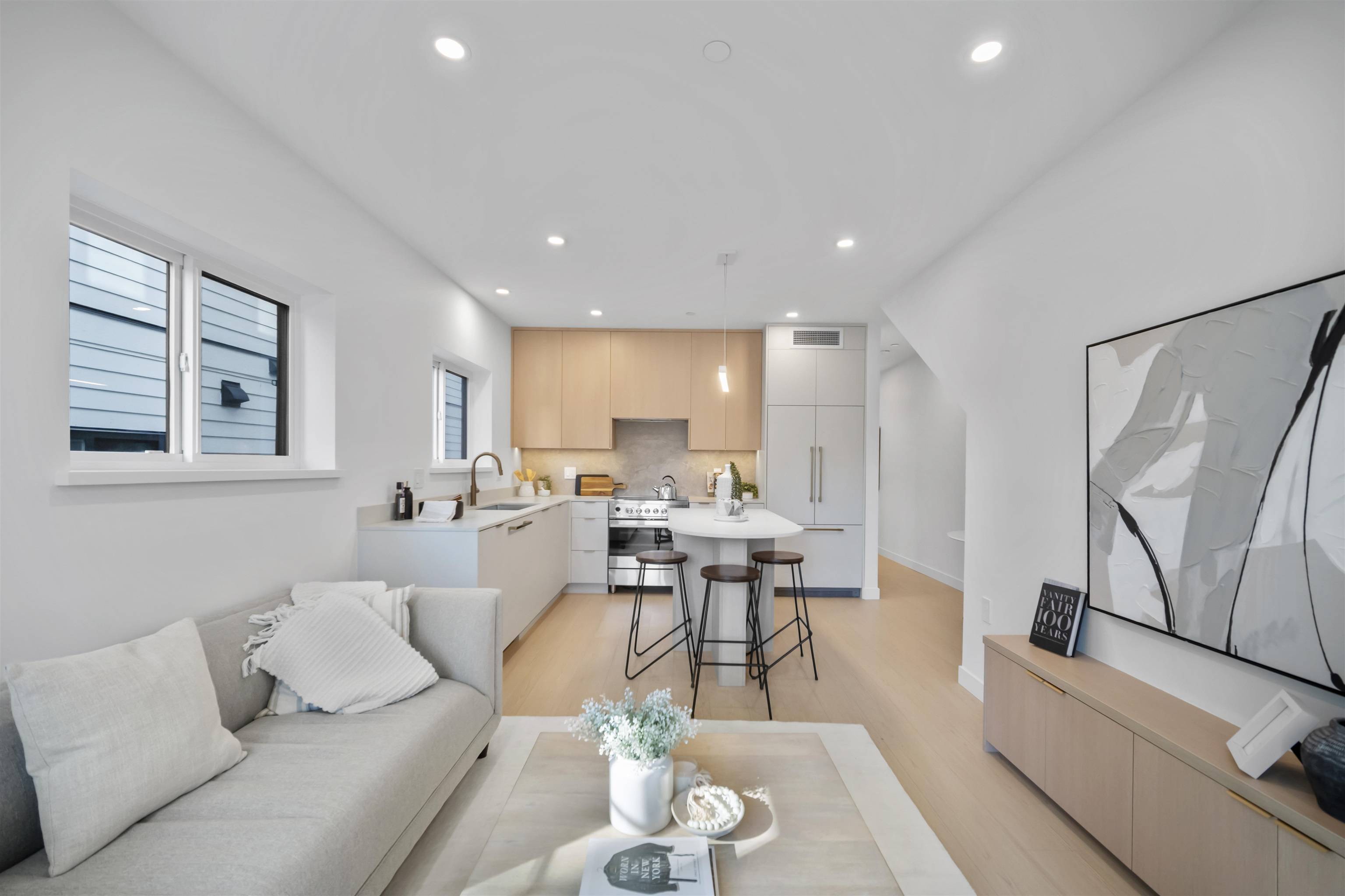 Vancouver, BC V5R 2S6,2339 E 34th AVE #210