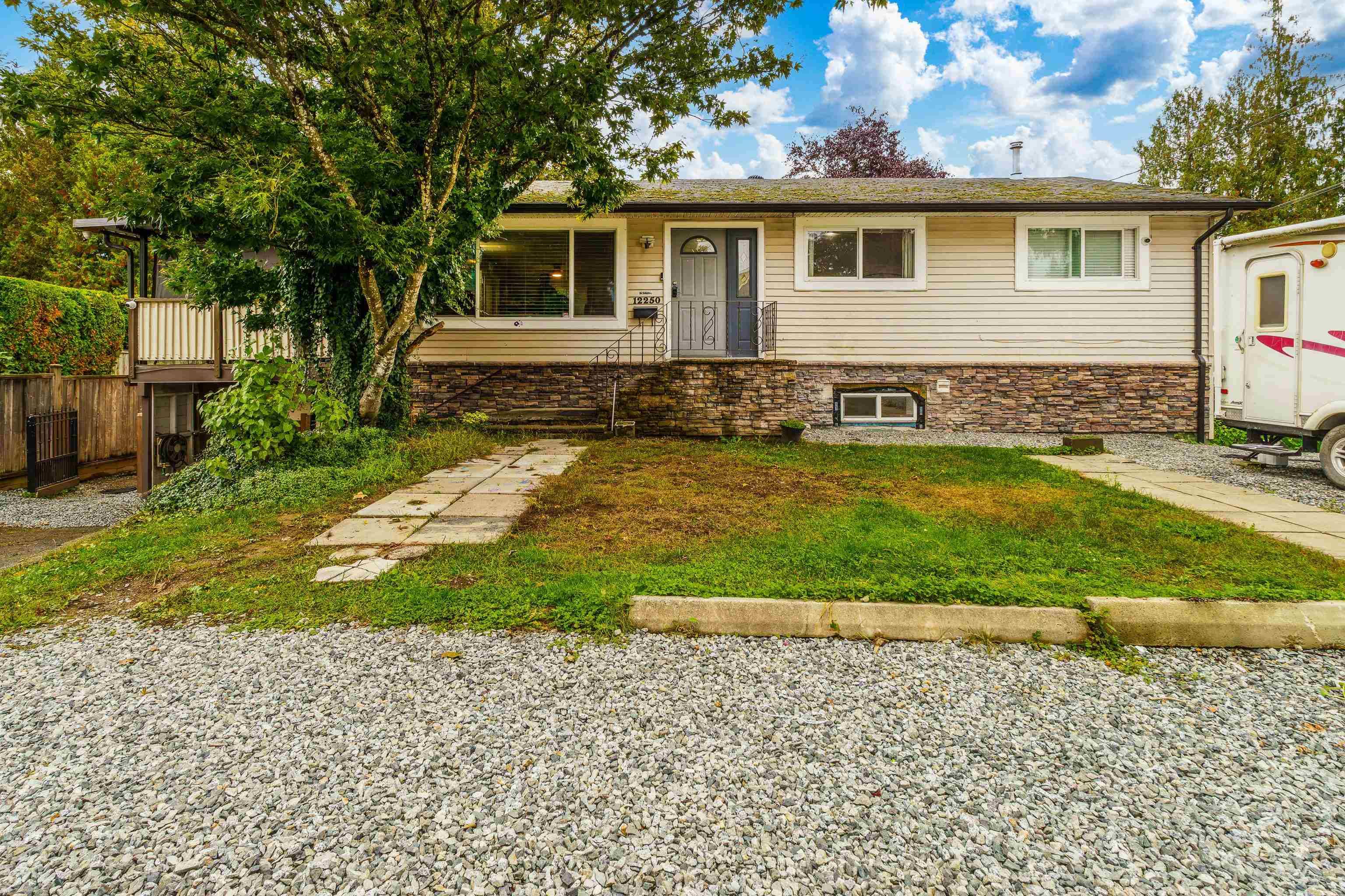 Maple Ridge, BC V2X 5M5,12250 218 ST