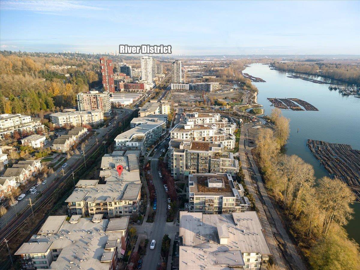 Vancouver, BC V5S 0A8,3163 Riverwalk AVE #412