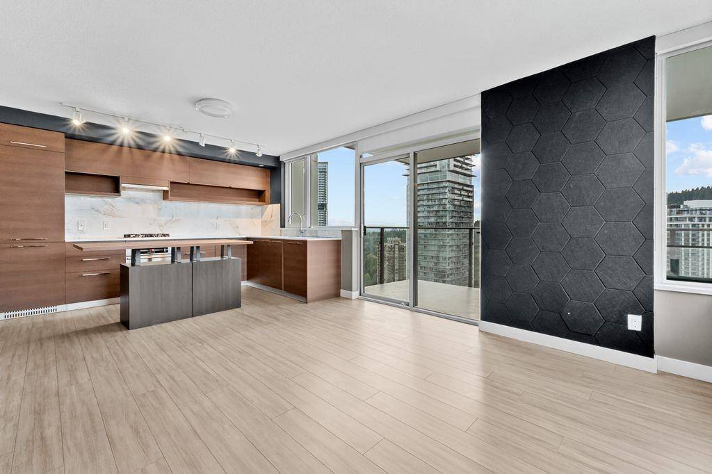 Coquitlam, BC V3J 0G3,570 Emerson ST #2404