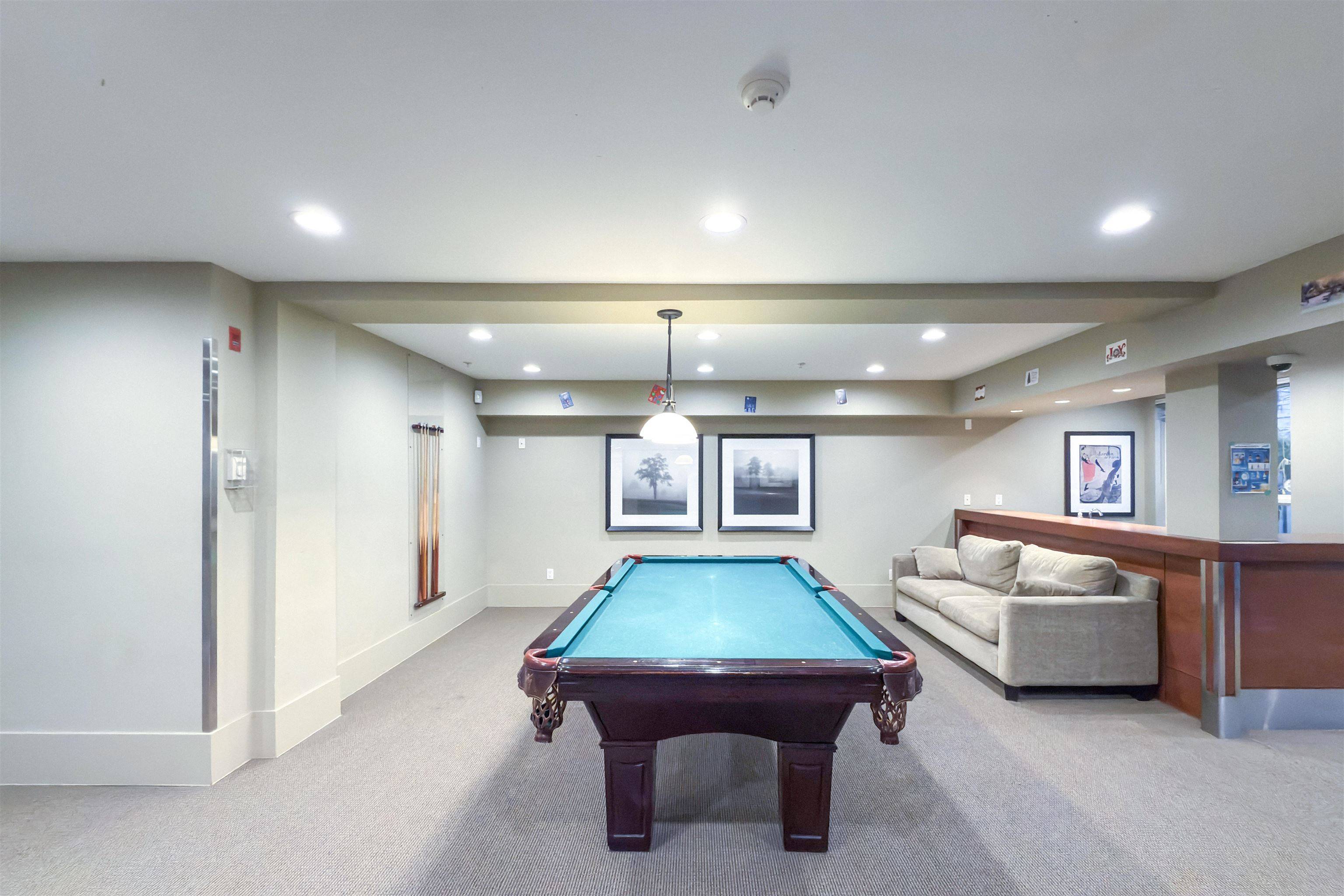 Richmond, BC V6Y 4L2,9200 Ferndale RD #407